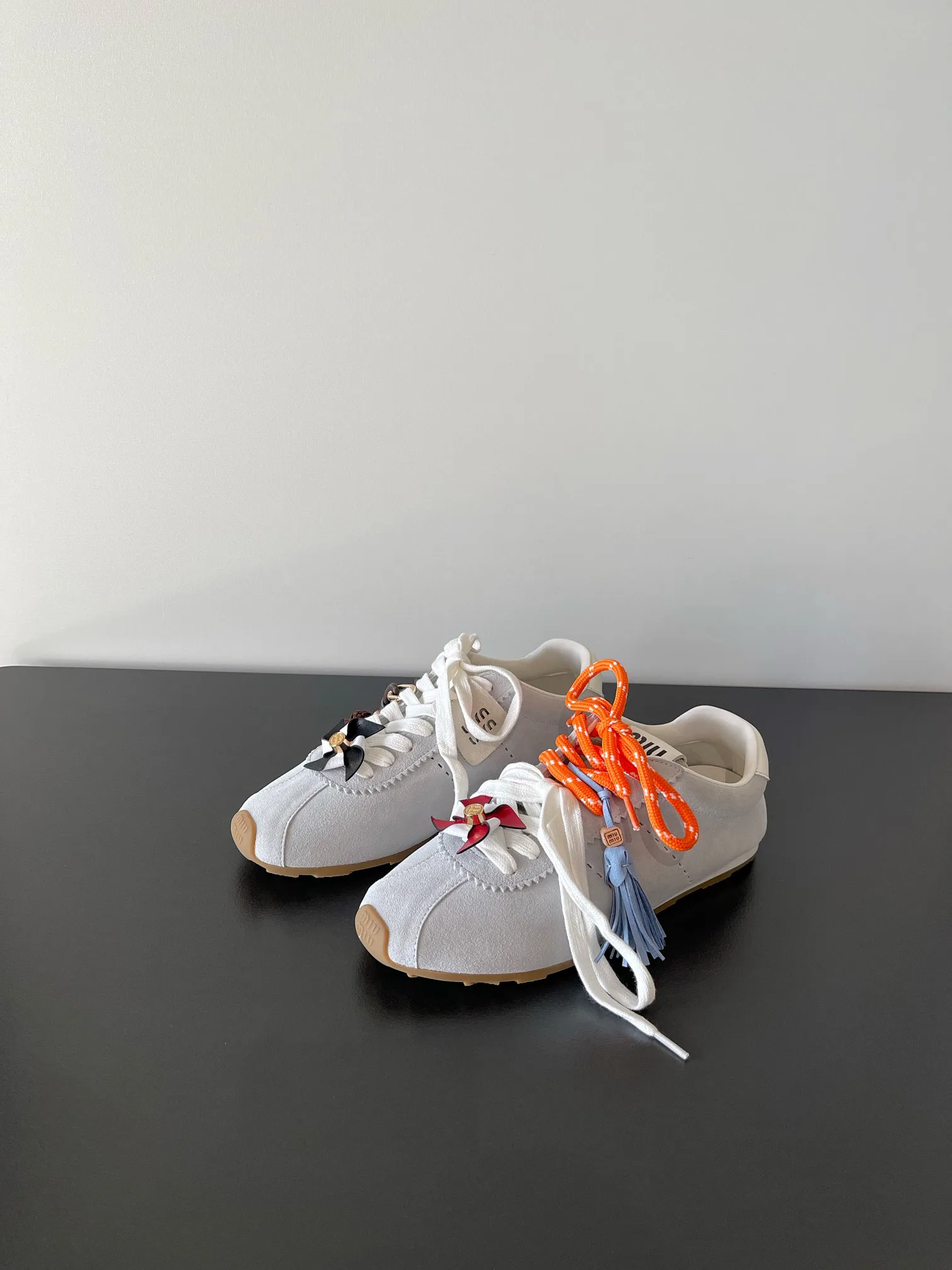 Кроссовки Женские Miu Miu 18703411
