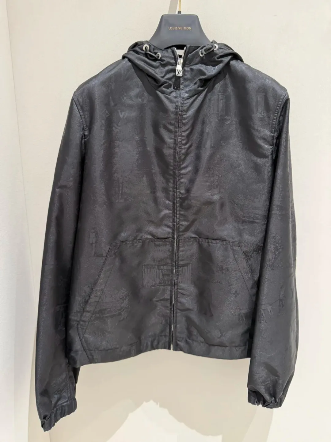 Куртки И Пуховики Женские Louis Vuitton 412810