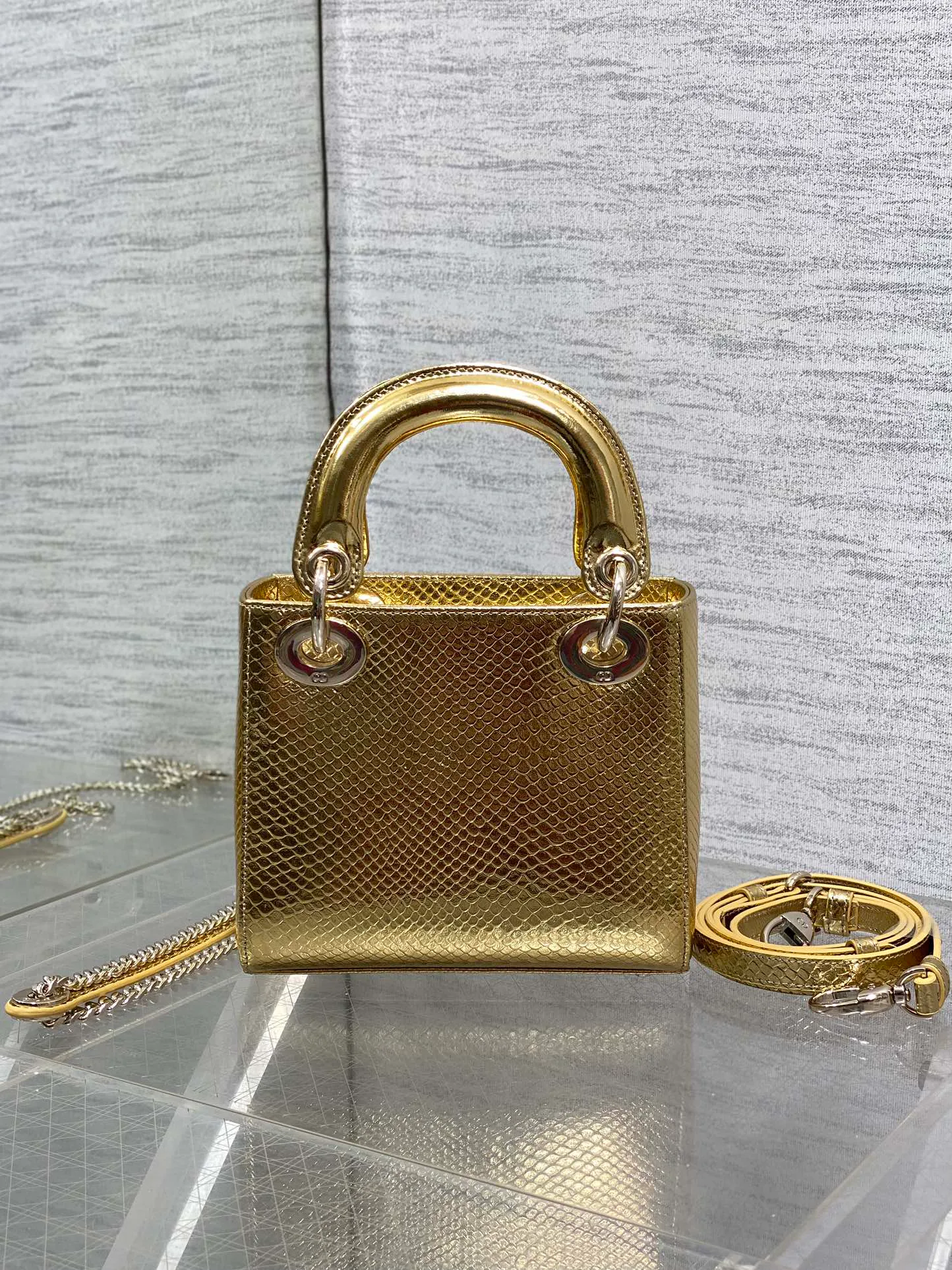 Классические Сумки Женские Christian Dior 12817892