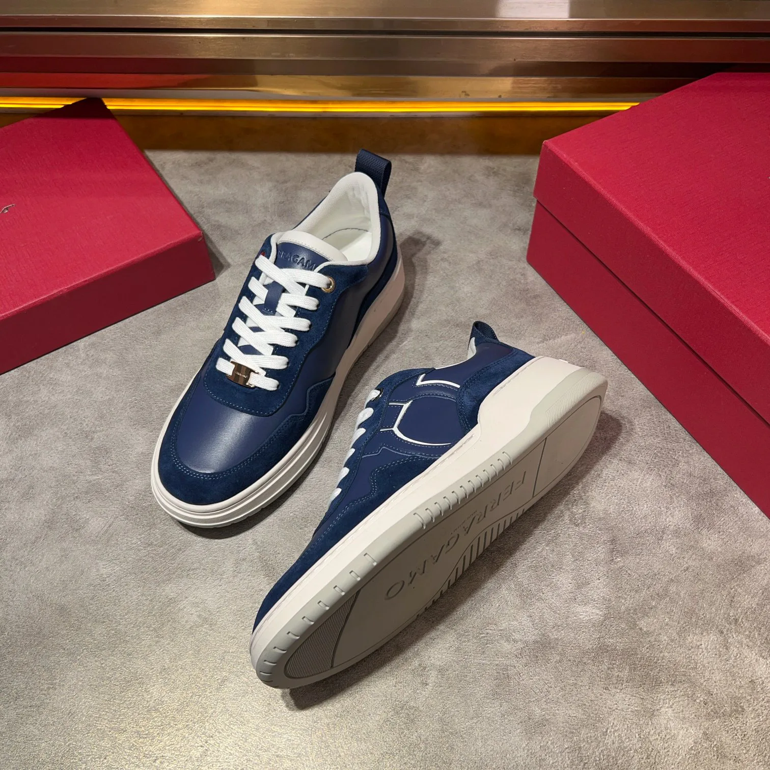 Кроссовки Мужские Salvatore Ferragamo 26350