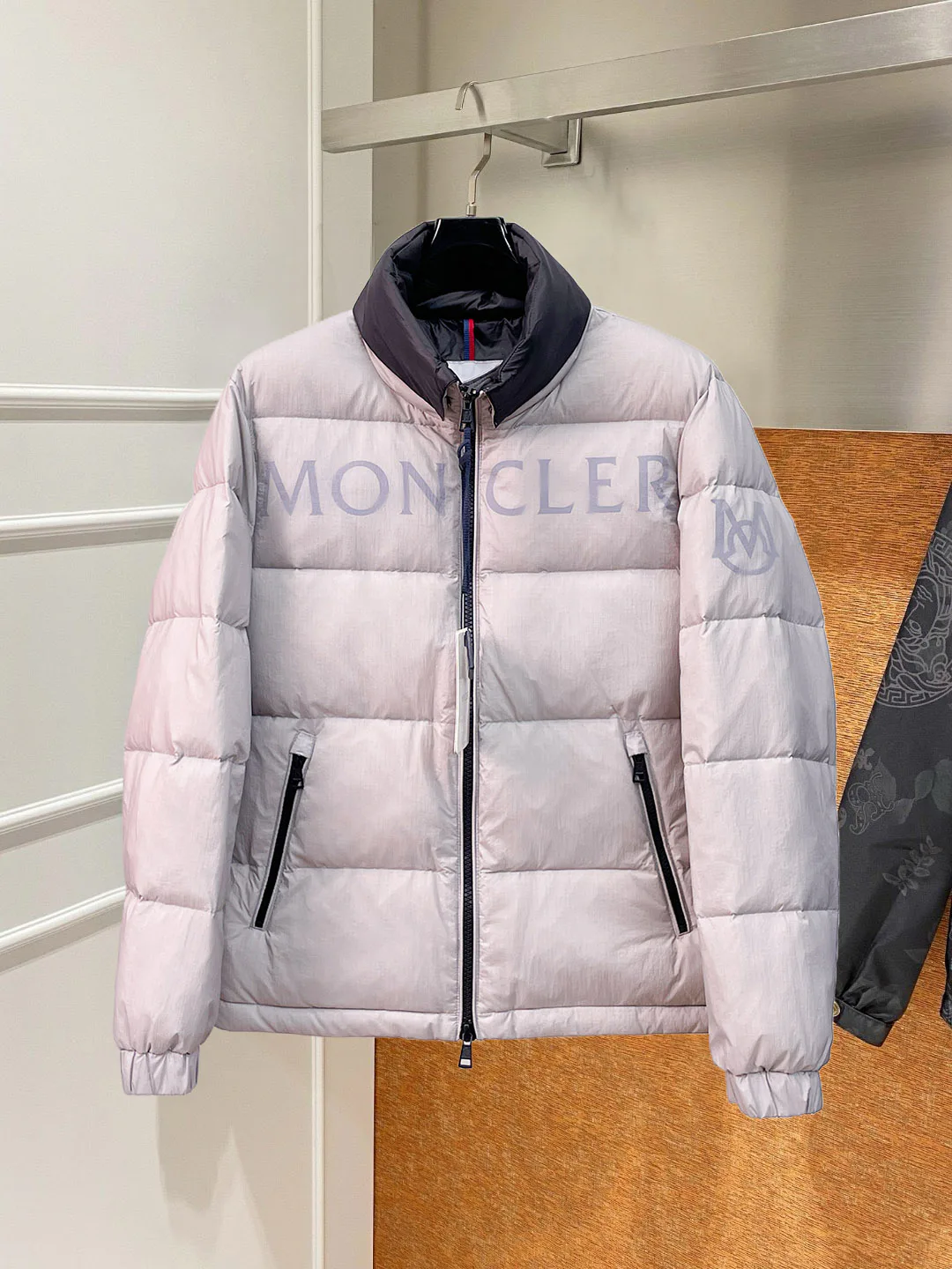 Куртки И Пуховики Мужские Moncler 492851