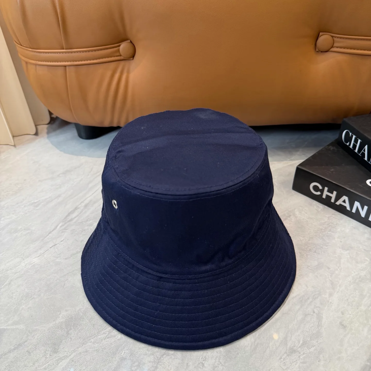 Головные Уборы Christian Dior 13294364