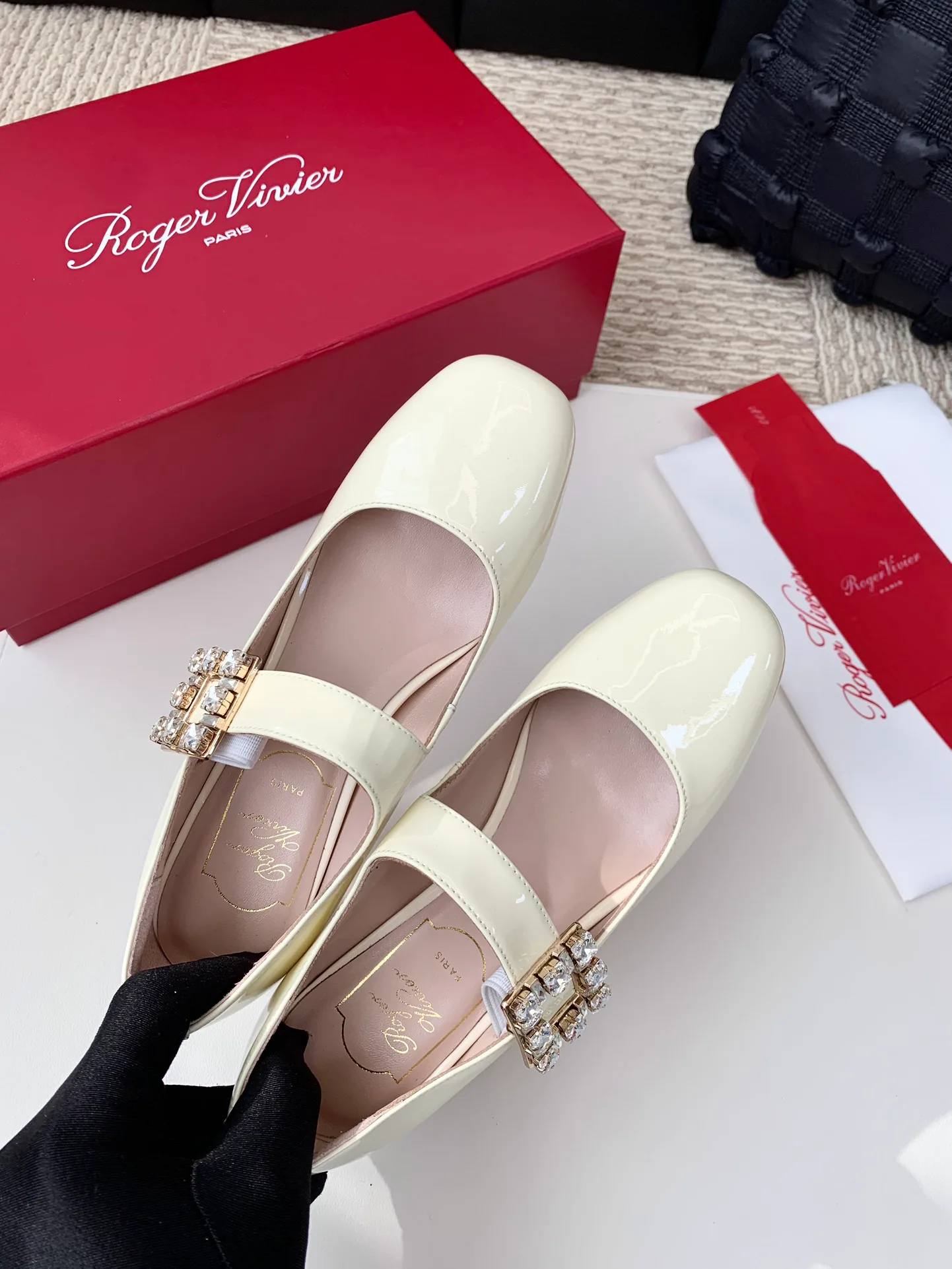 Туфли Женские Roger Vivier 17990352