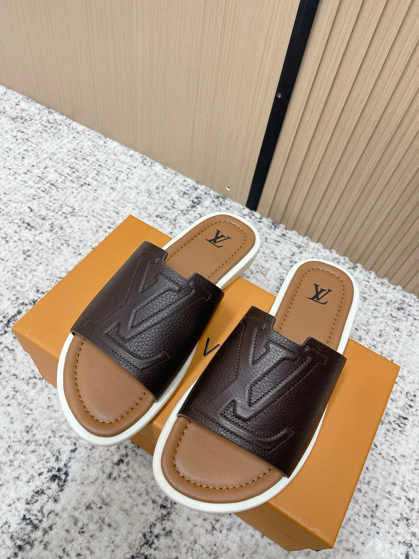 Сандалии Мужские Louis Vuitton 12785784