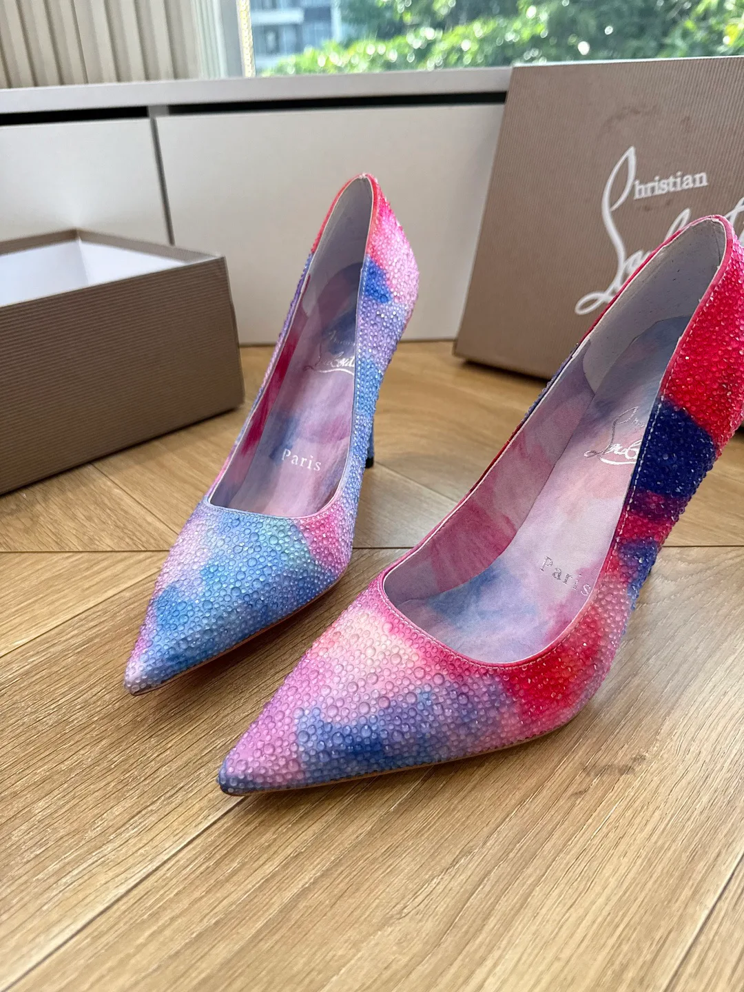 Туфли Женские Christian Louboutin 17480782