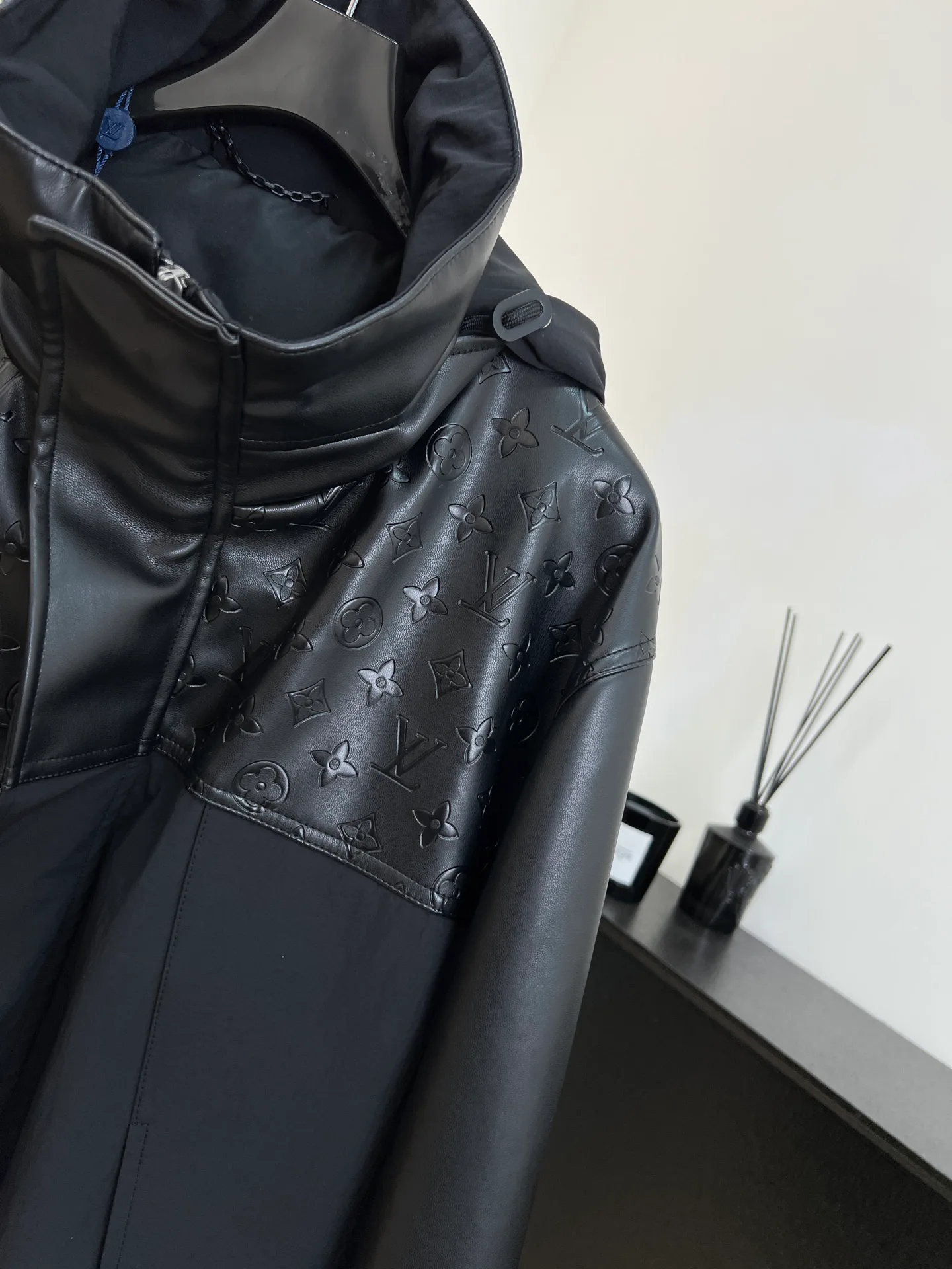 Куртки И Пуховики Мужские Louis Vuitton 920413