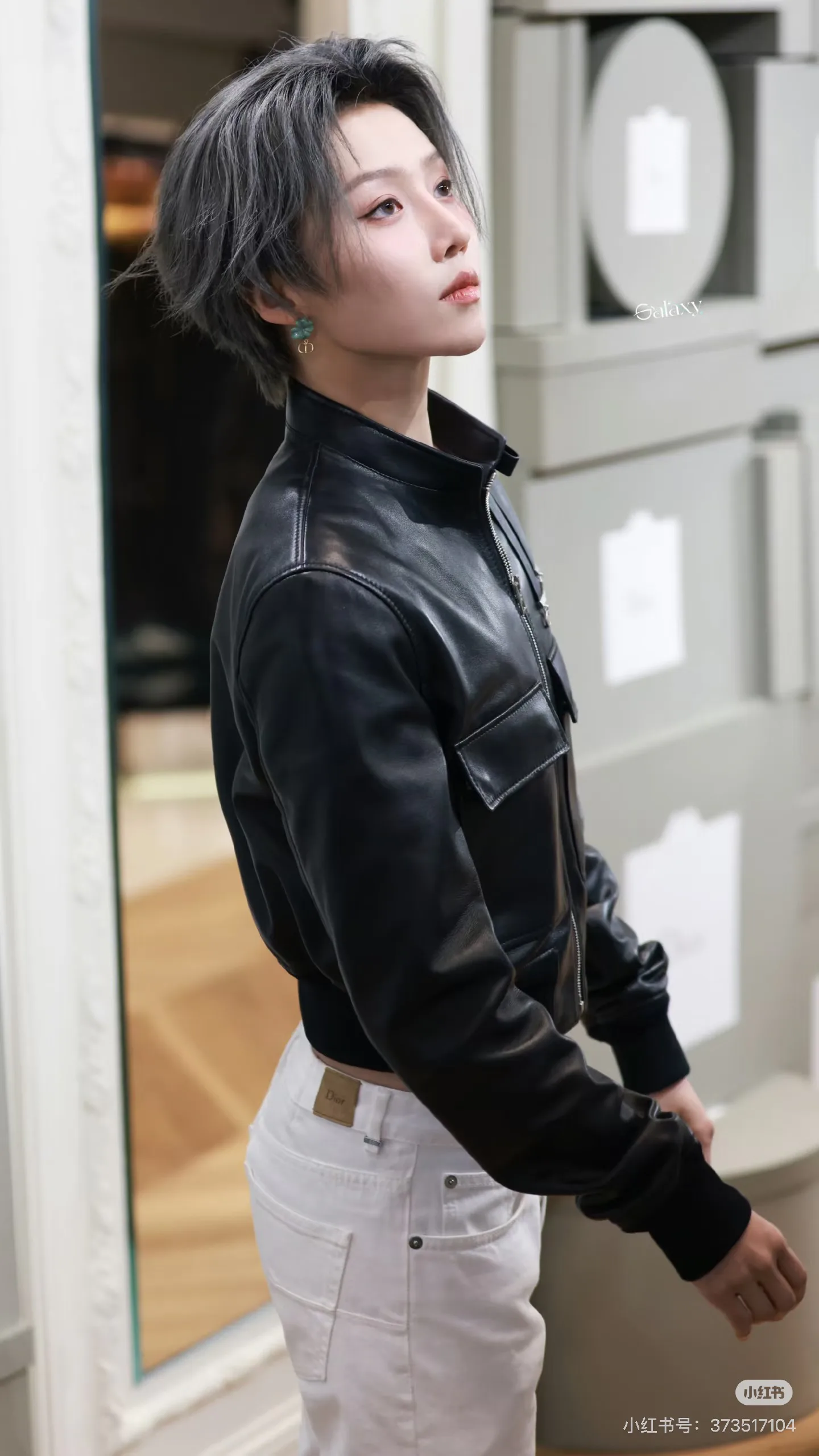 Кожаные Куртки И Дублёнки Женские Christian Dior 12765984