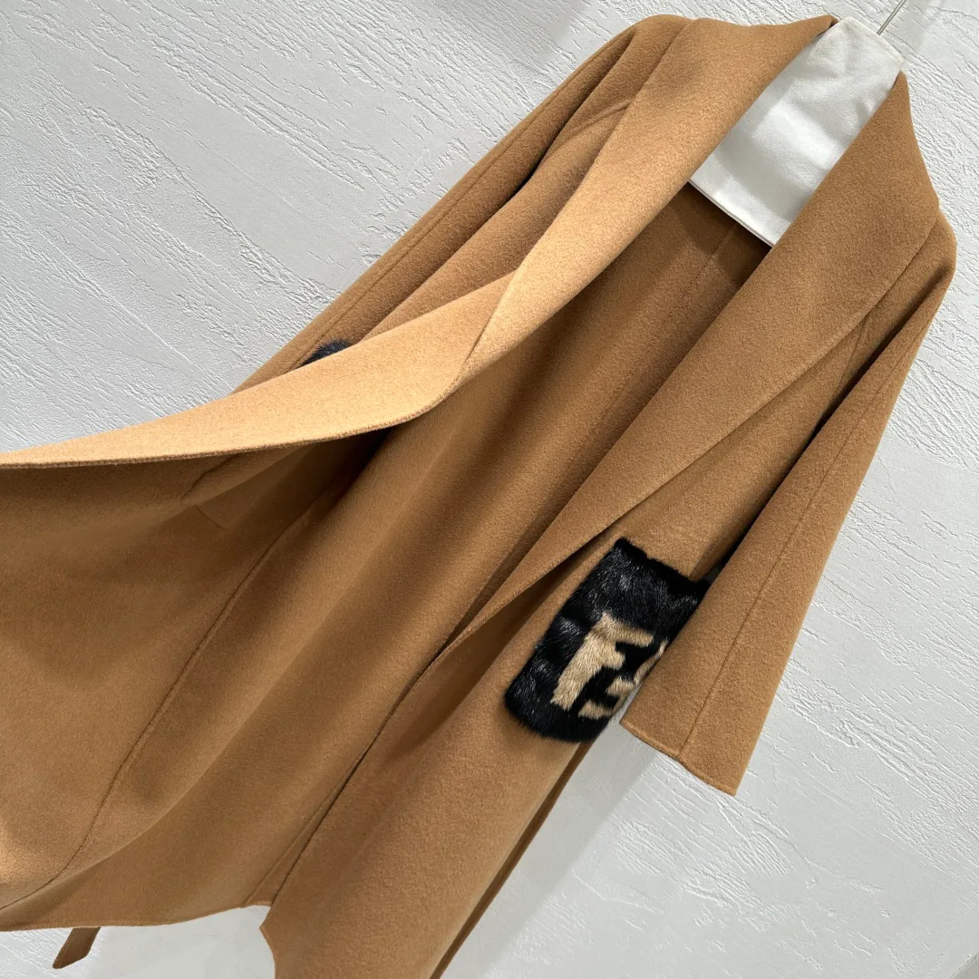 Пальто Женские Fendi 18226745