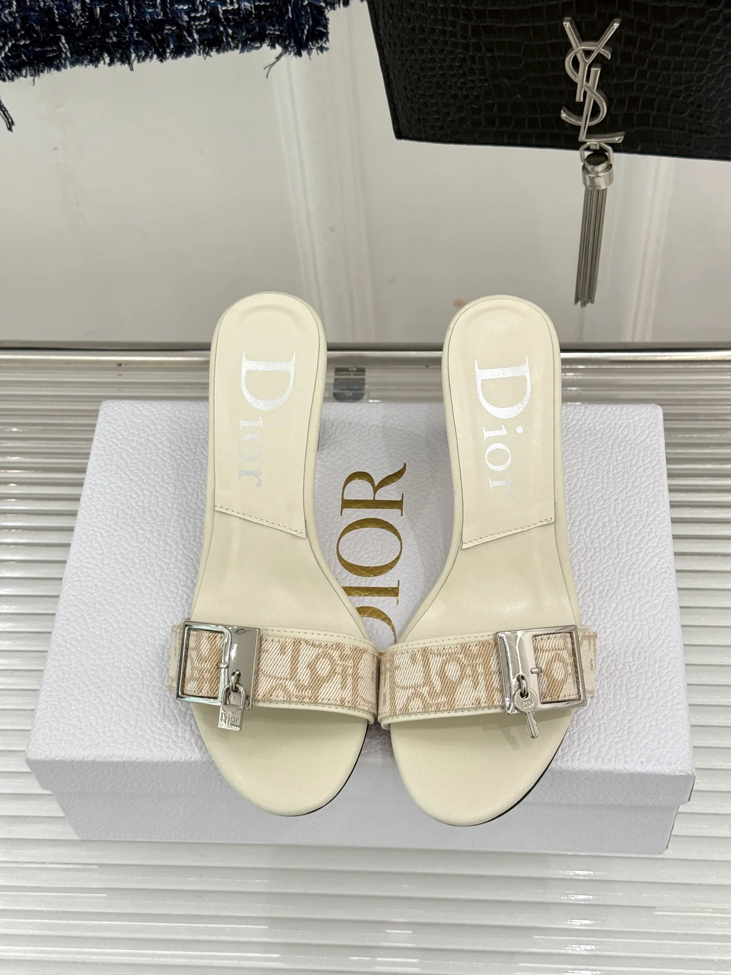 Босоножки Женские Christian Dior 18142877