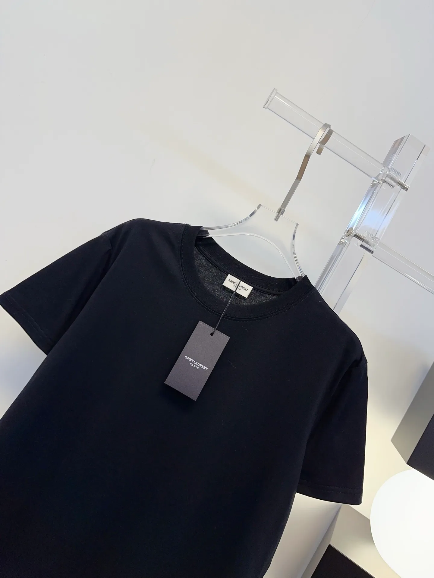 Футболки Женские Saint Laurent 11470295