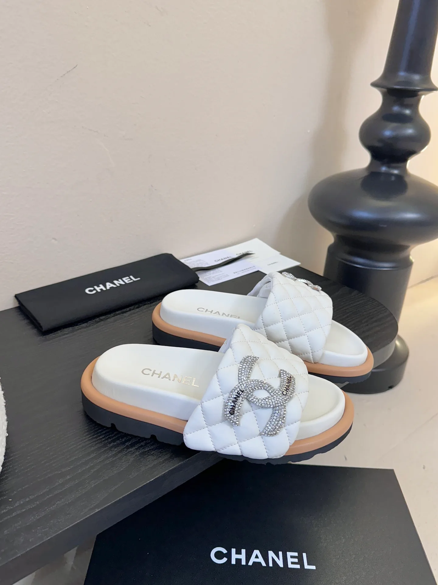 Шлепанцы Женские Chanel 1590884