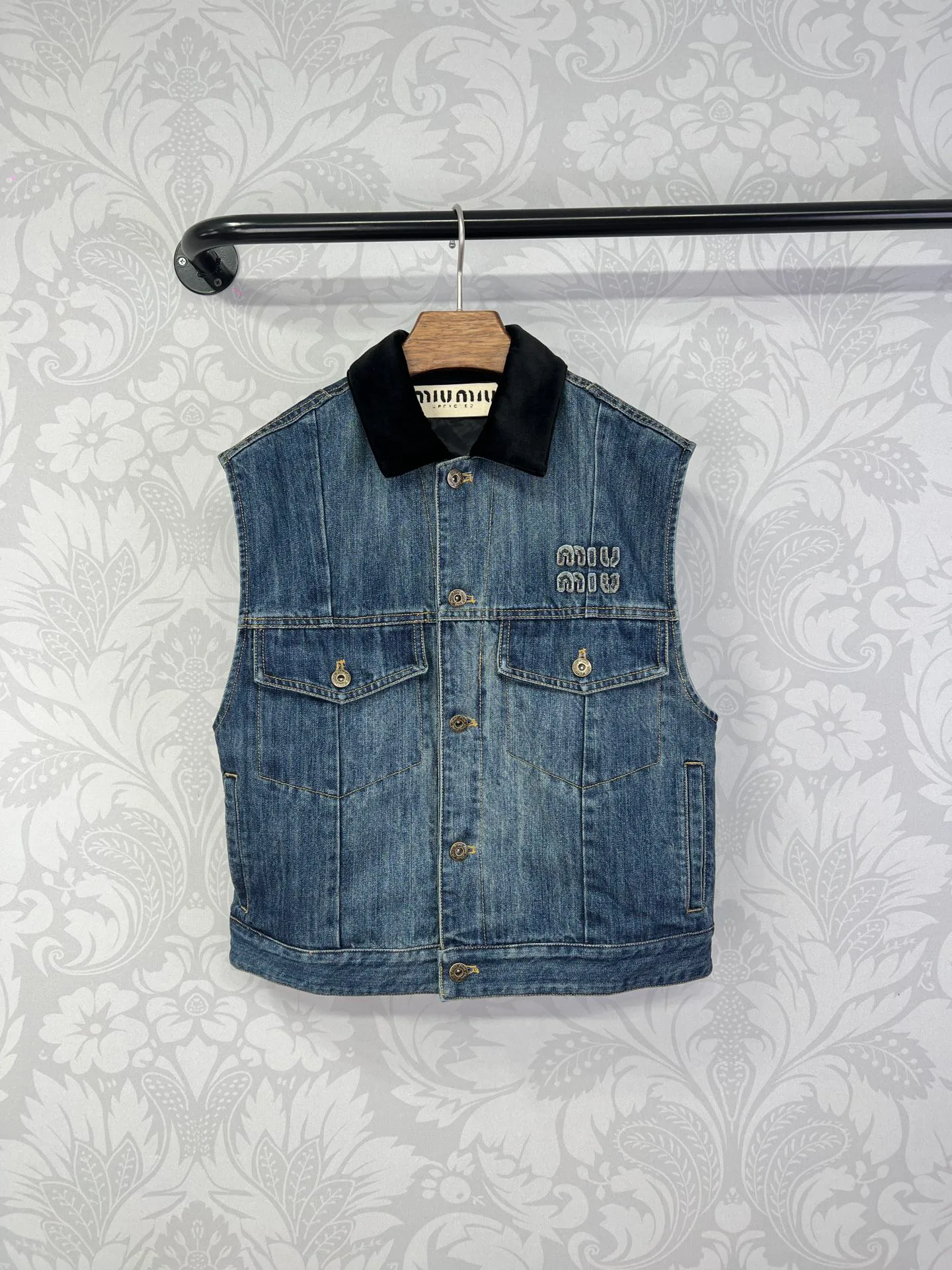 Куртки Женские Miu Miu