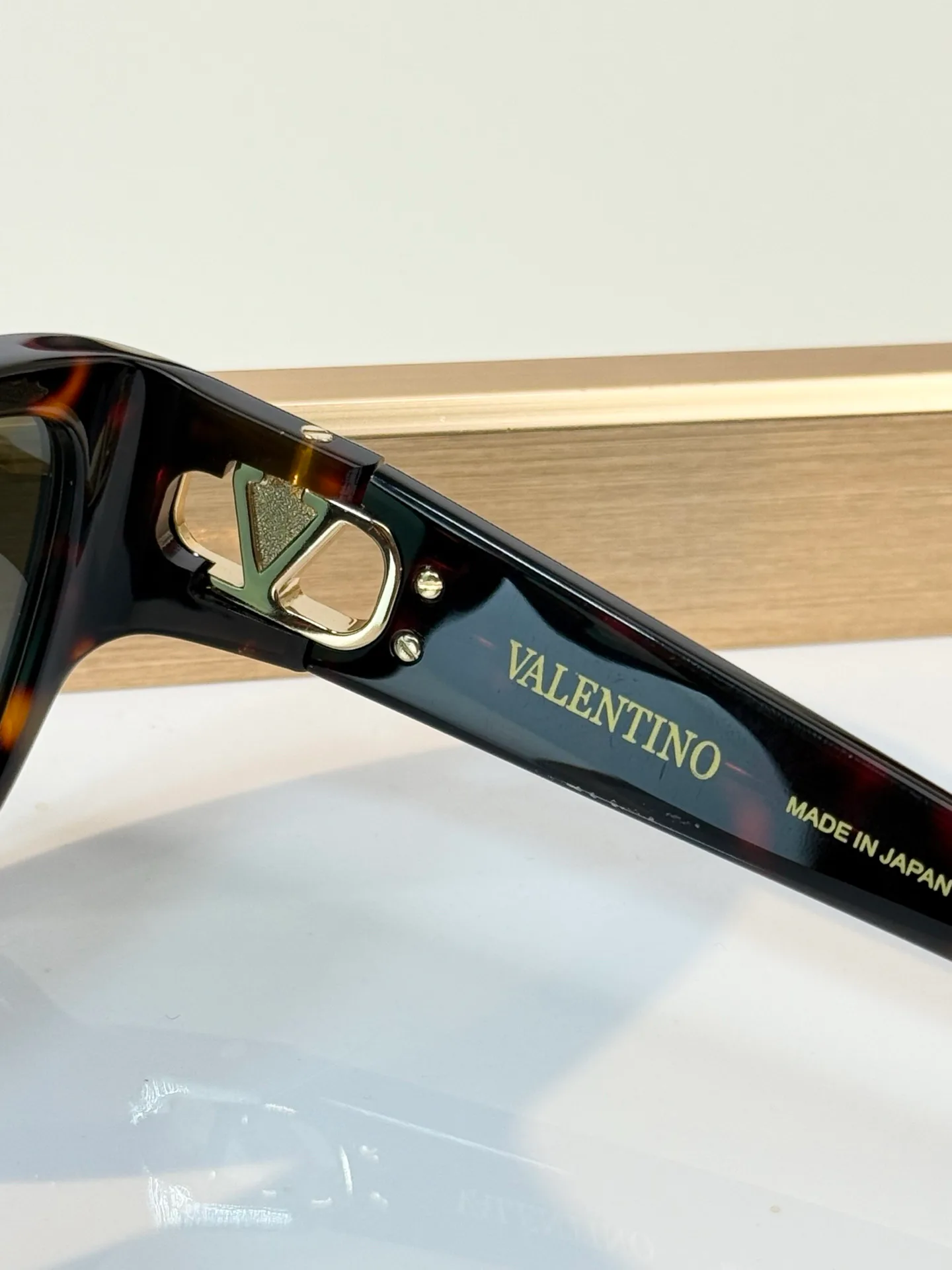 Очки Valentino 18350402