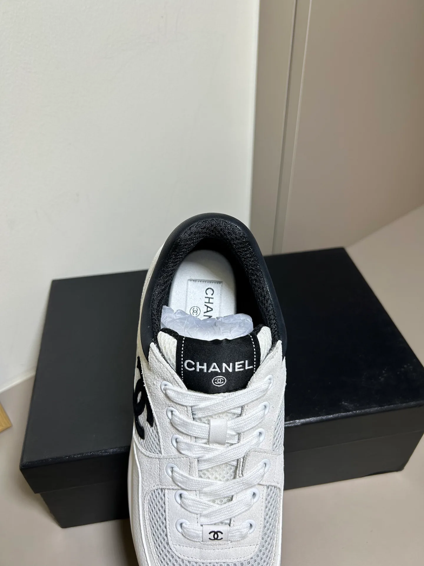 Кроссовки Женские Chanel 17954906