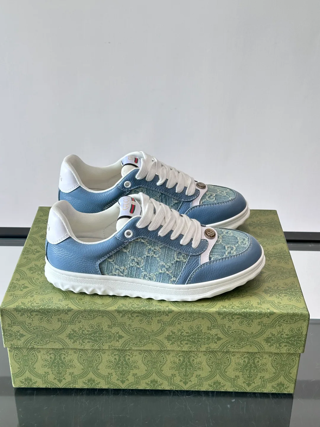 Кроссовки Мужские Gucci 17069306