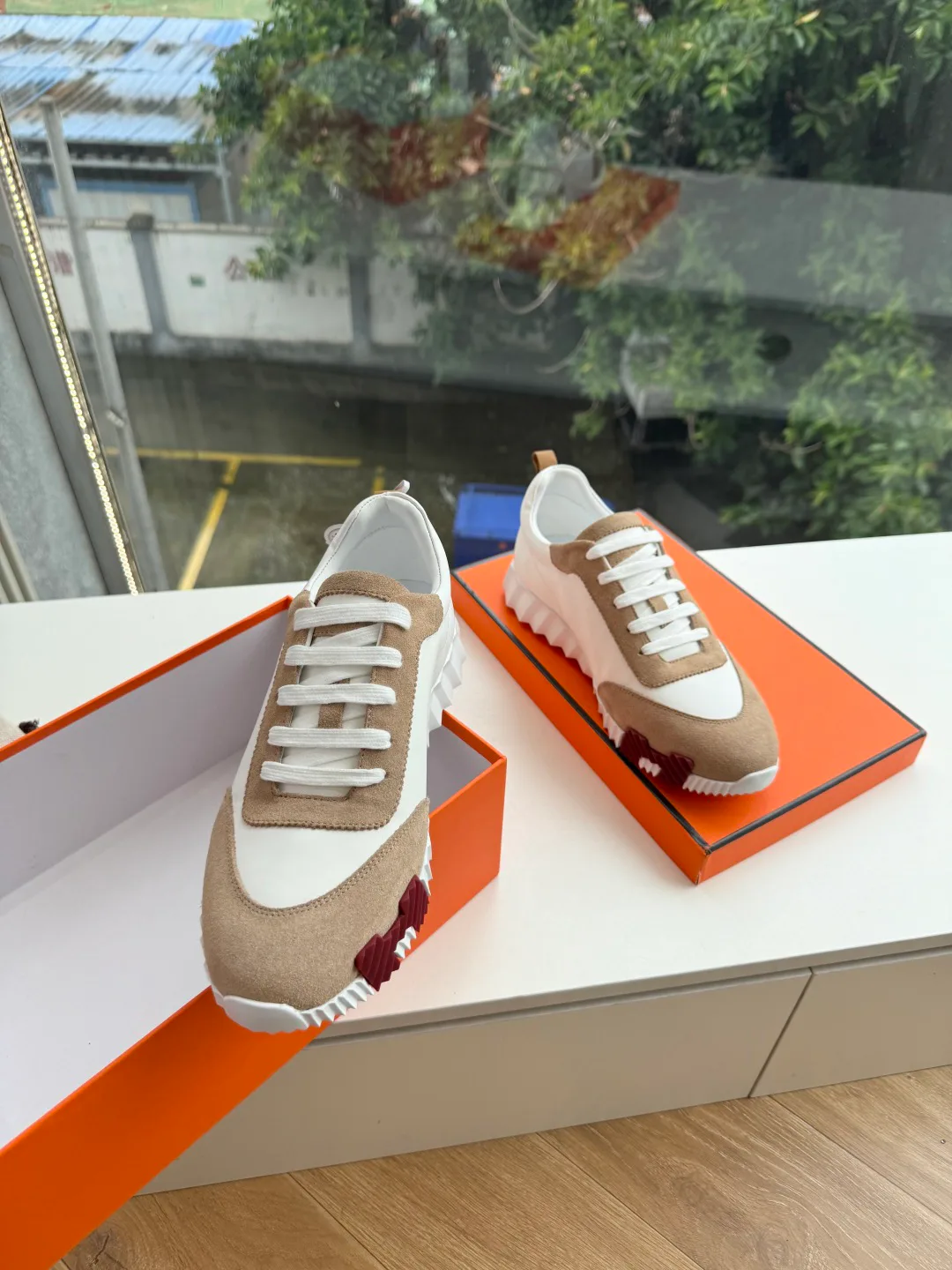 Кроссовки Женские Hermes 18053482