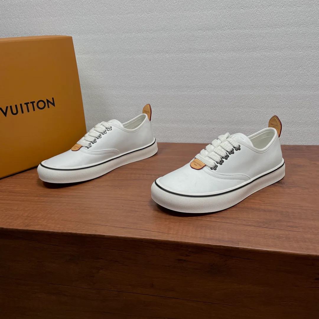 Кроссовки Мужские Louis Vuitton 18626481