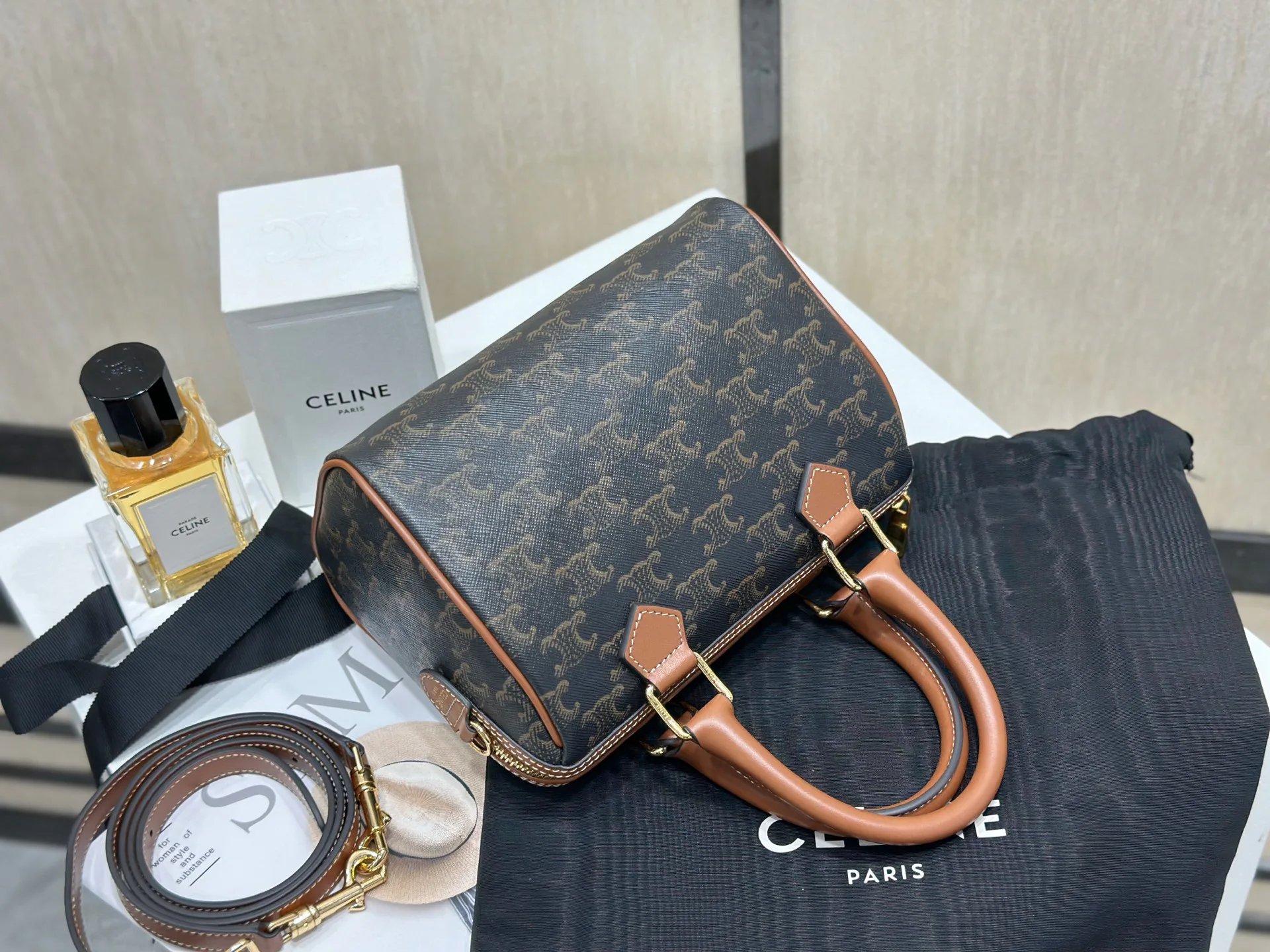 Классические Сумки Женские Celine 17802983