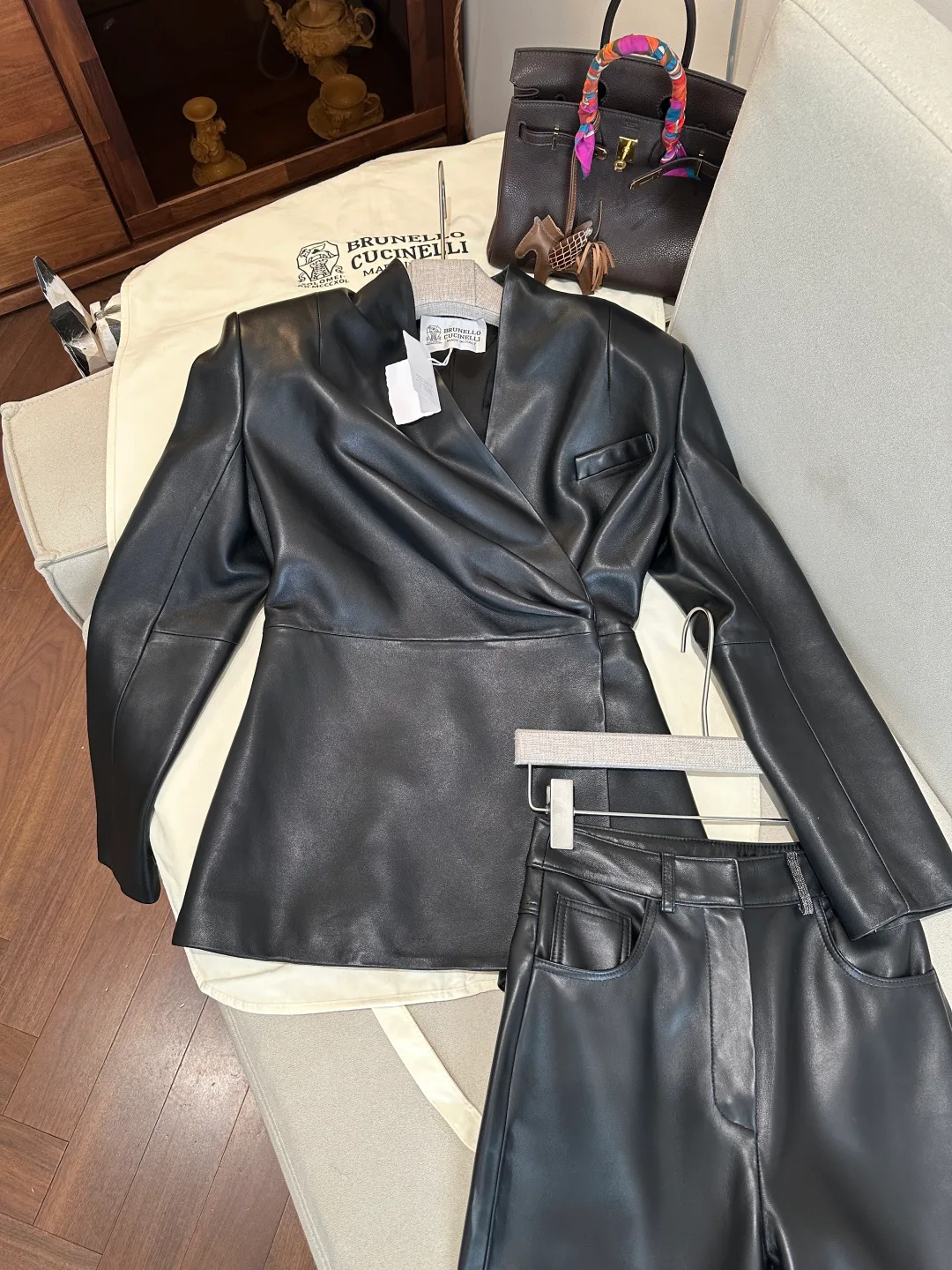 Кожаные Куртки И Дублёнки Женские Brunello Cucinelli 19304079