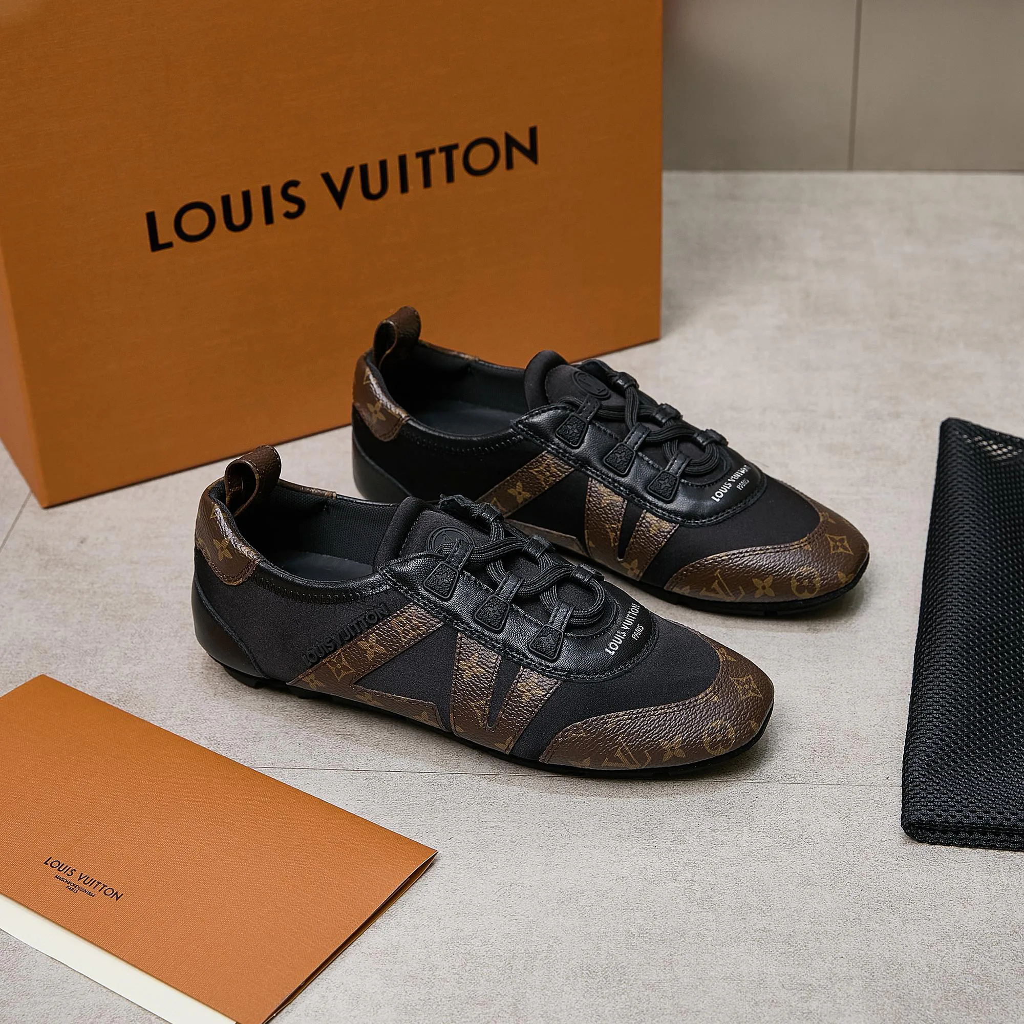 Кроссовки Женские Louis Vuitton 74009