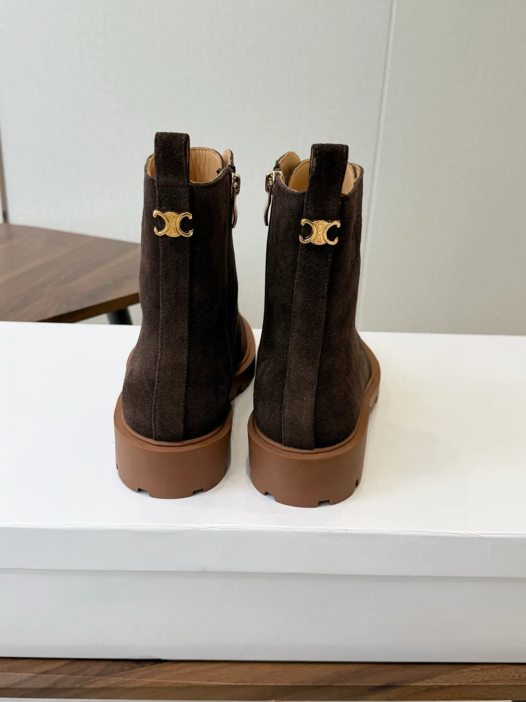 Ботинки Женские Celine 18307356