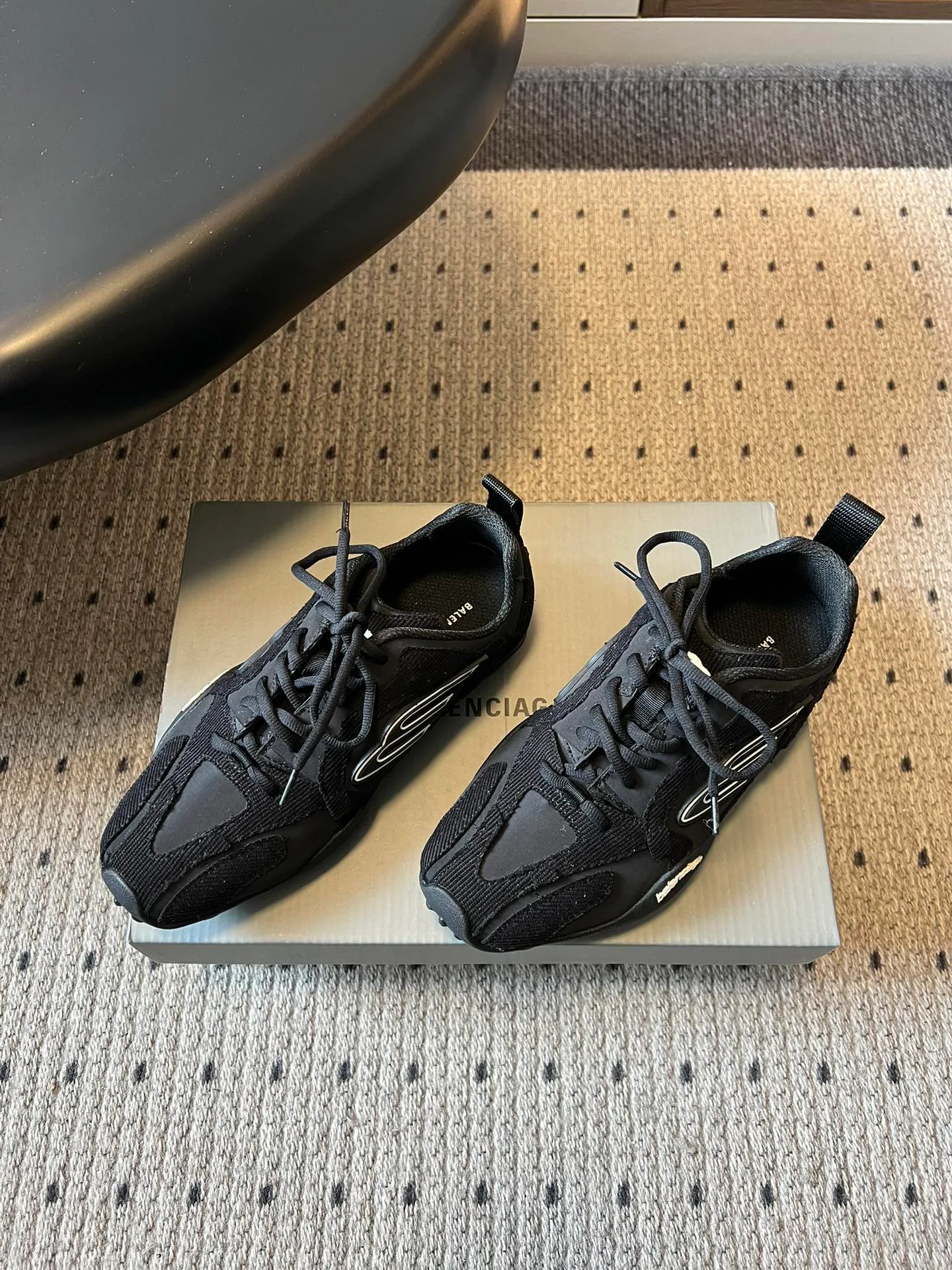 Кроссовки Женские Balenciaga 5017688
