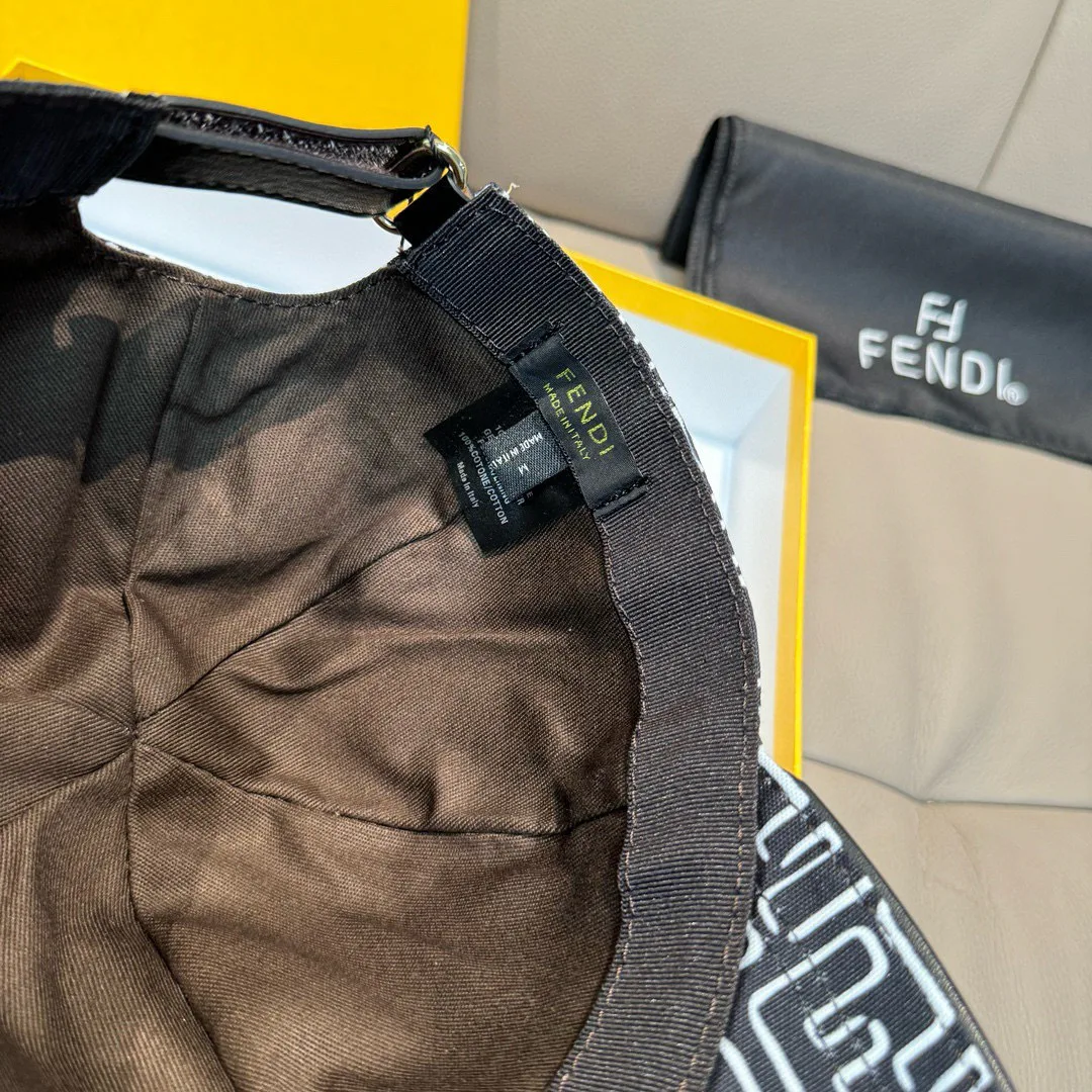 Головные Уборы Fendi 1701198