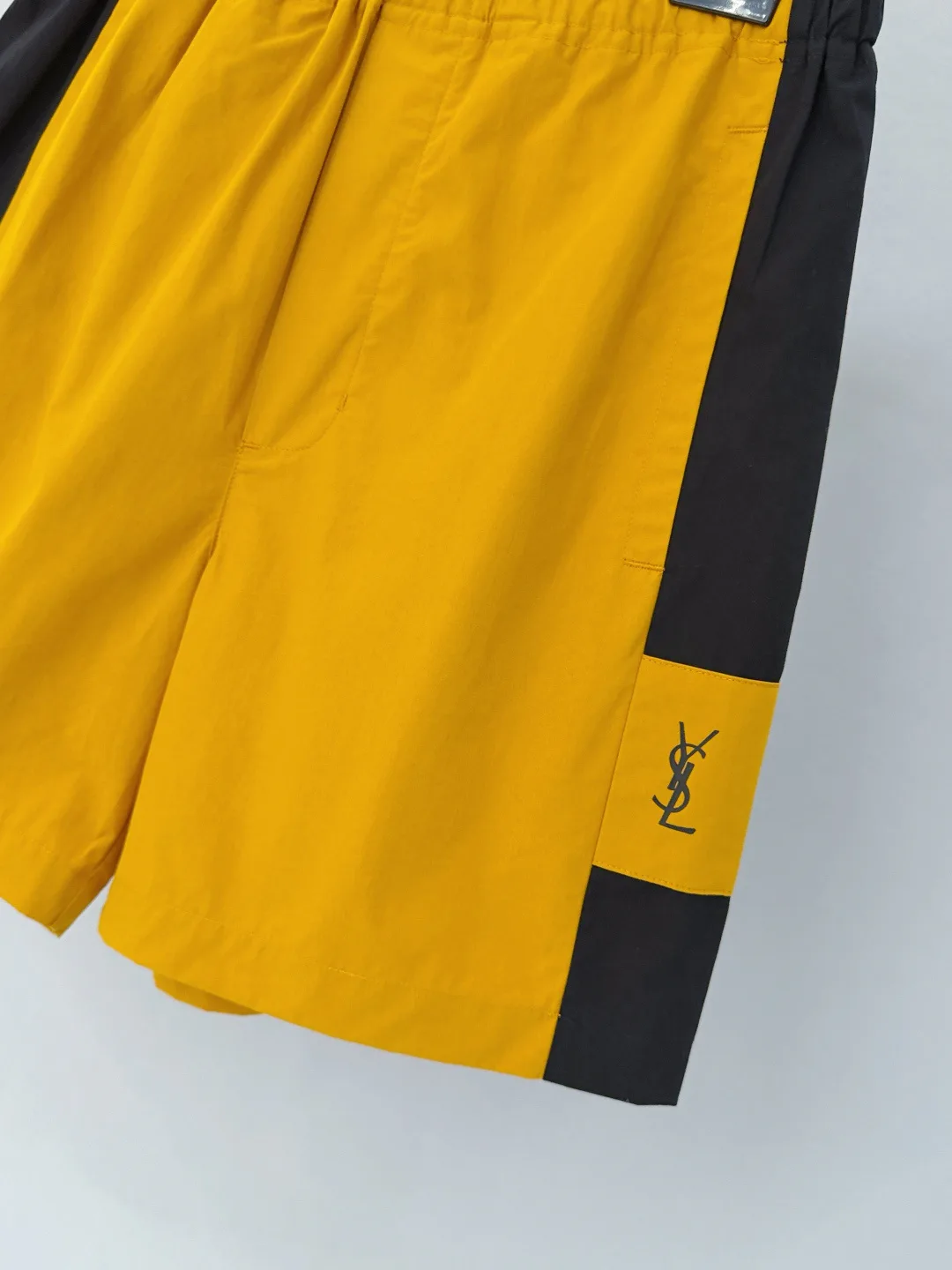 Шорты Женские Saint Laurent 10433190