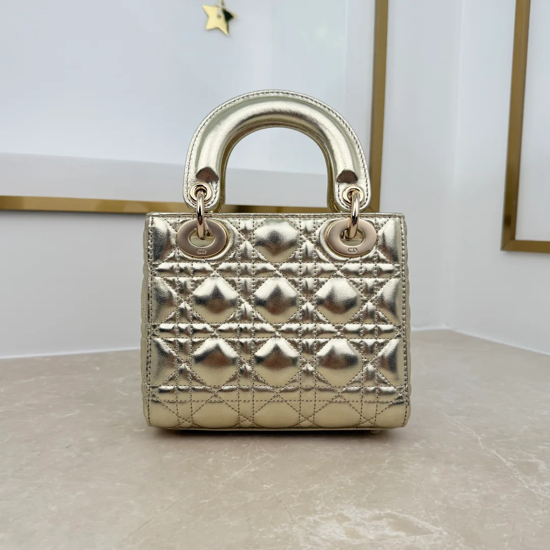 Классические Сумки Женские Christian Dior 18116225