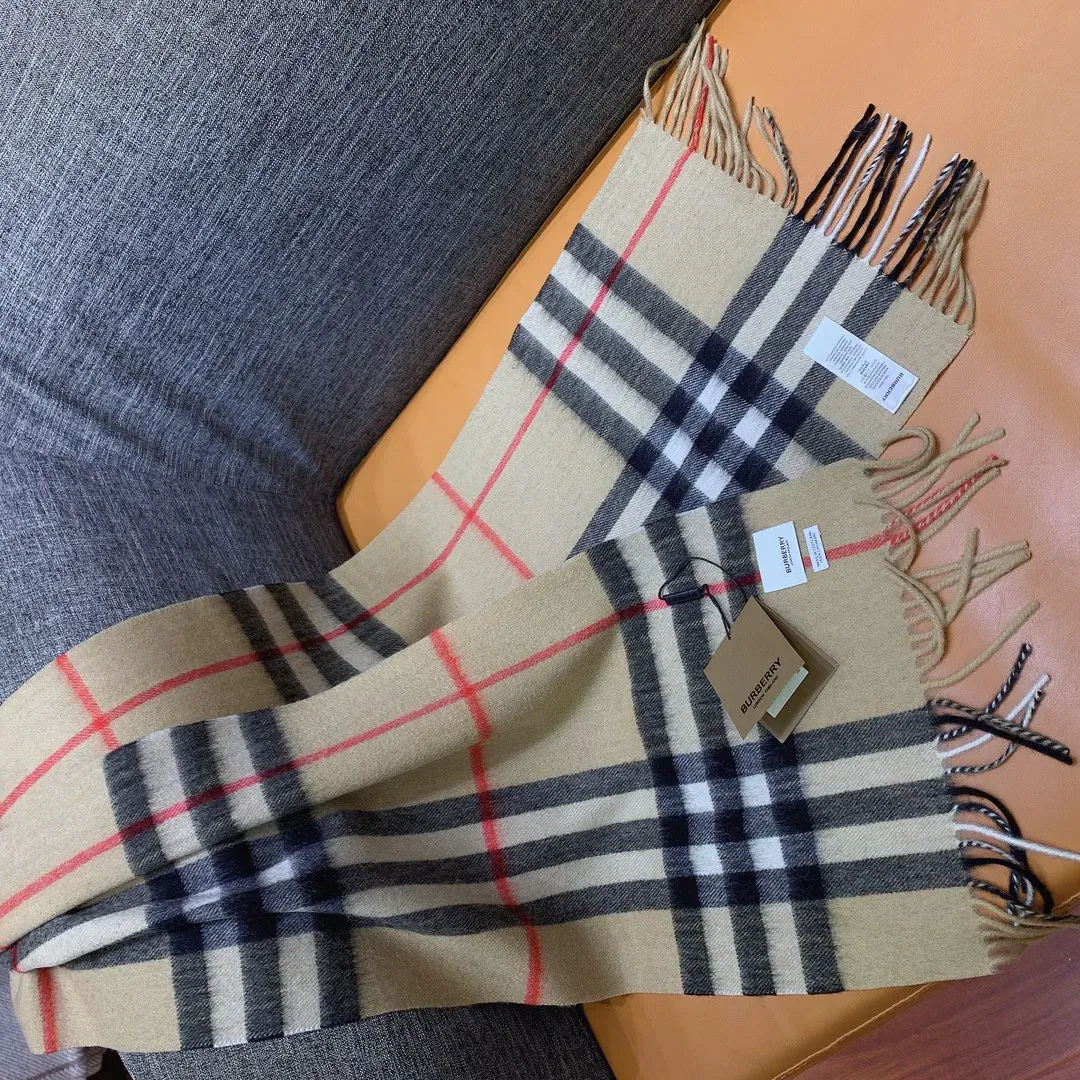 Шарфы Burberry 2478546