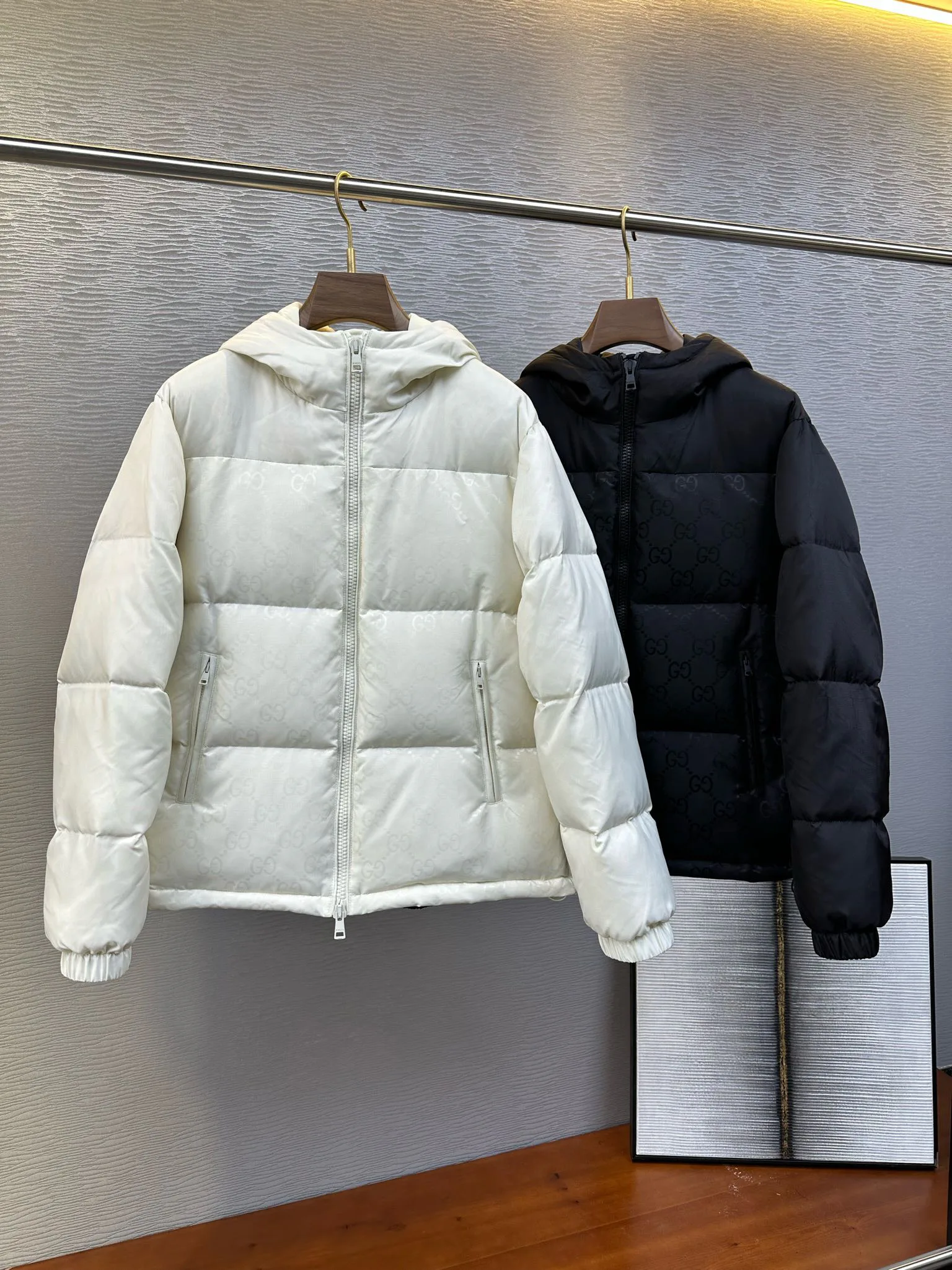 Куртки И Пуховики Мужские Gucci 381571