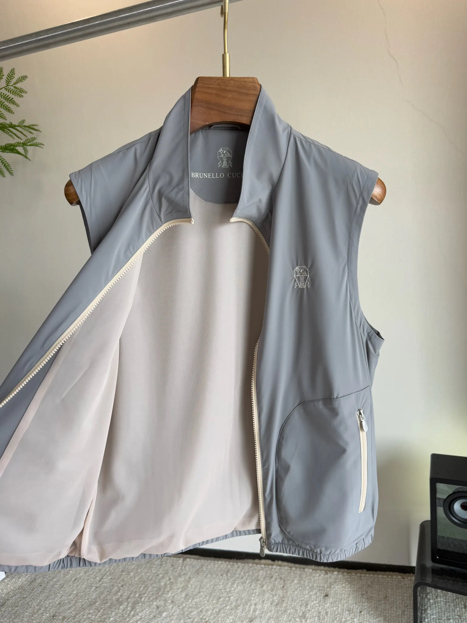 Жилеты Мужские Brunello Cucinelli 11480044