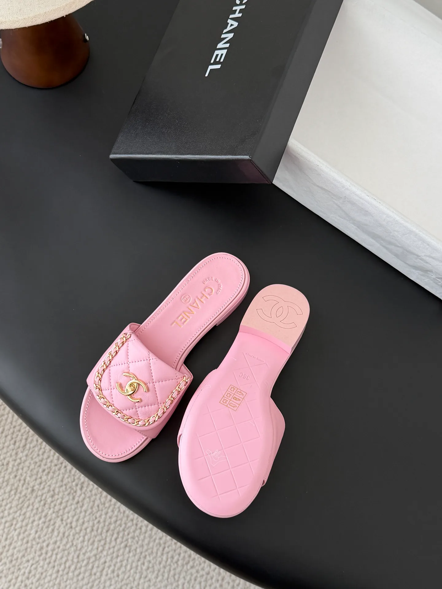 Шлепанцы Женские Chanel 1818750