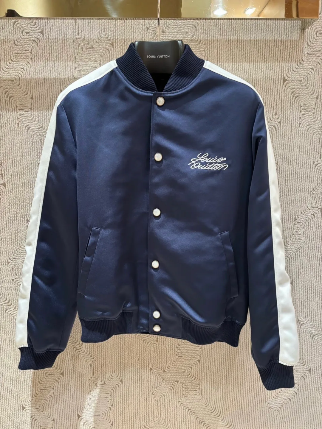 Куртки И Пуховики Мужские Louis Vuitton 3478377