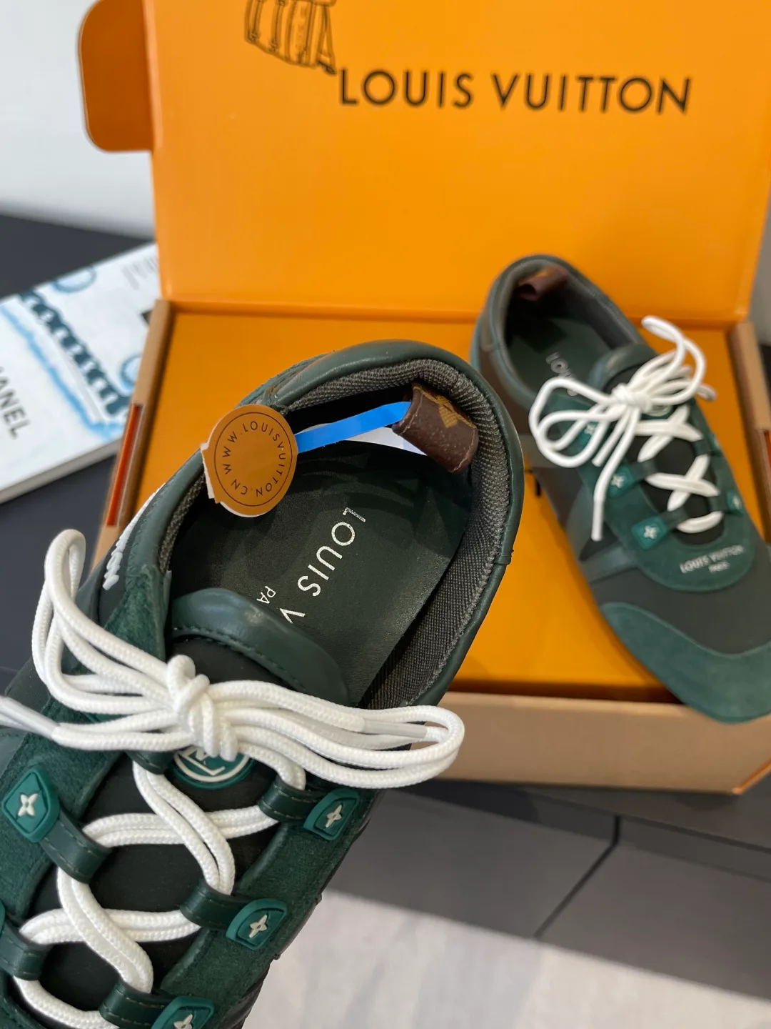 Кроссовки Женские Louis Vuitton 1595080