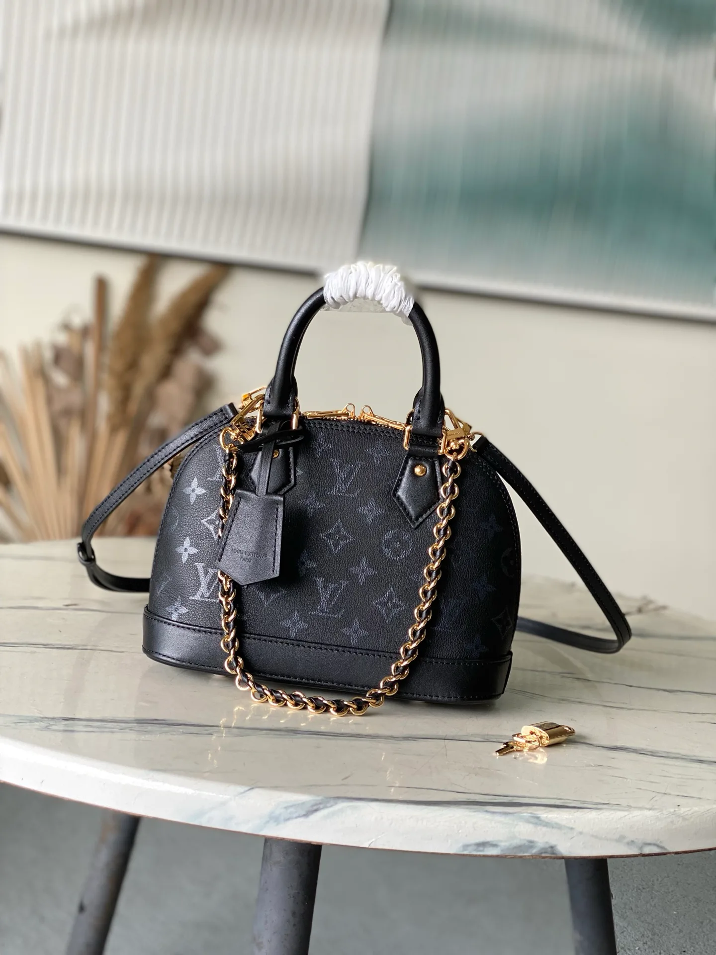 Классические Сумки Женские Louis Vuitton 18240367