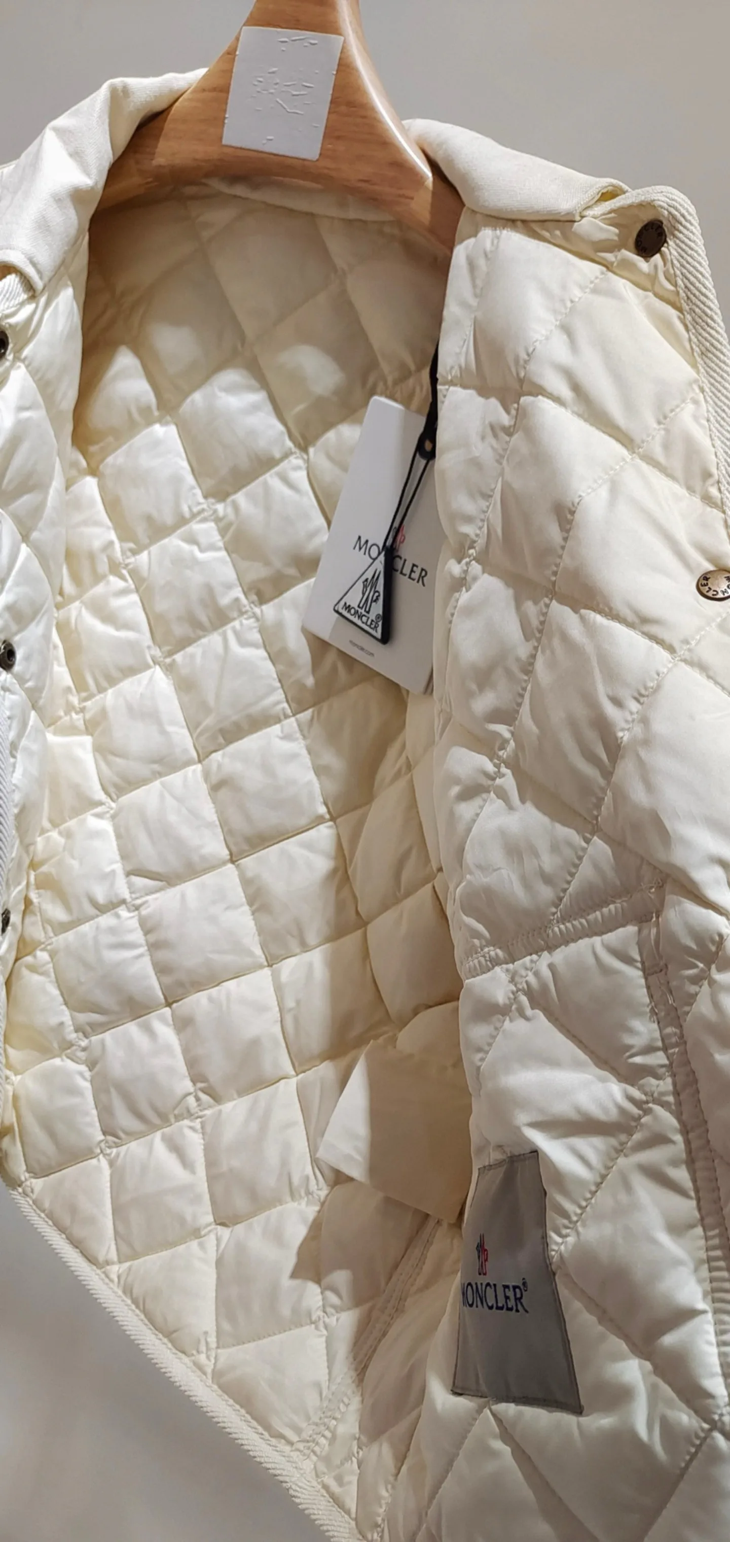Куртки И Пуховики Женские Moncler 617597