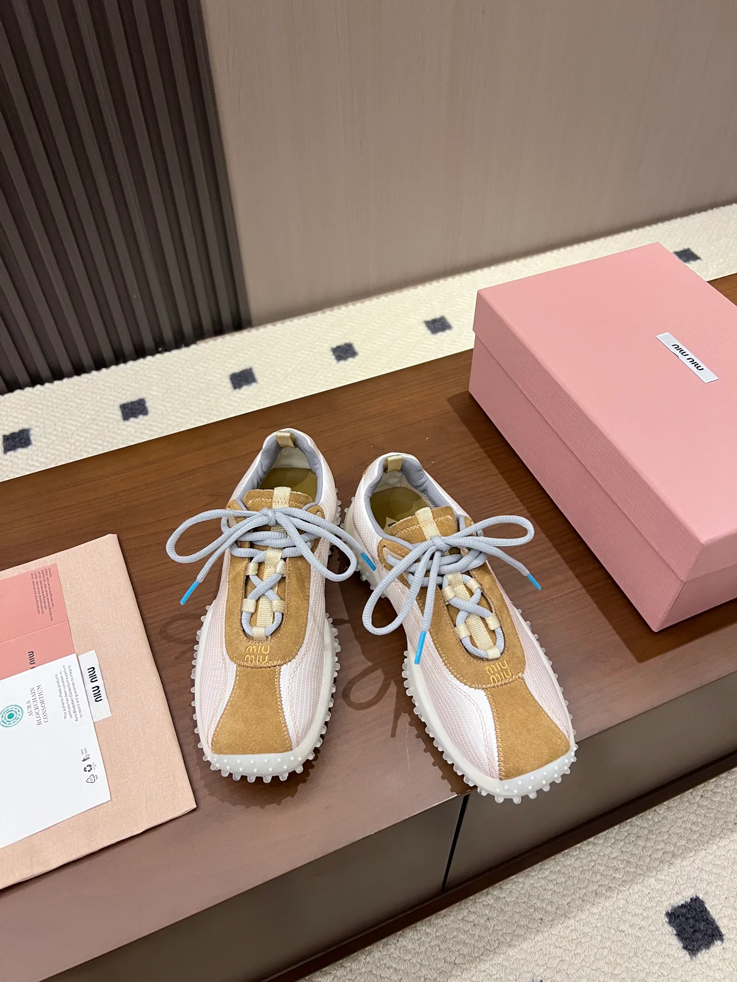 Кроссовки Женские Miu Miu 17968605
