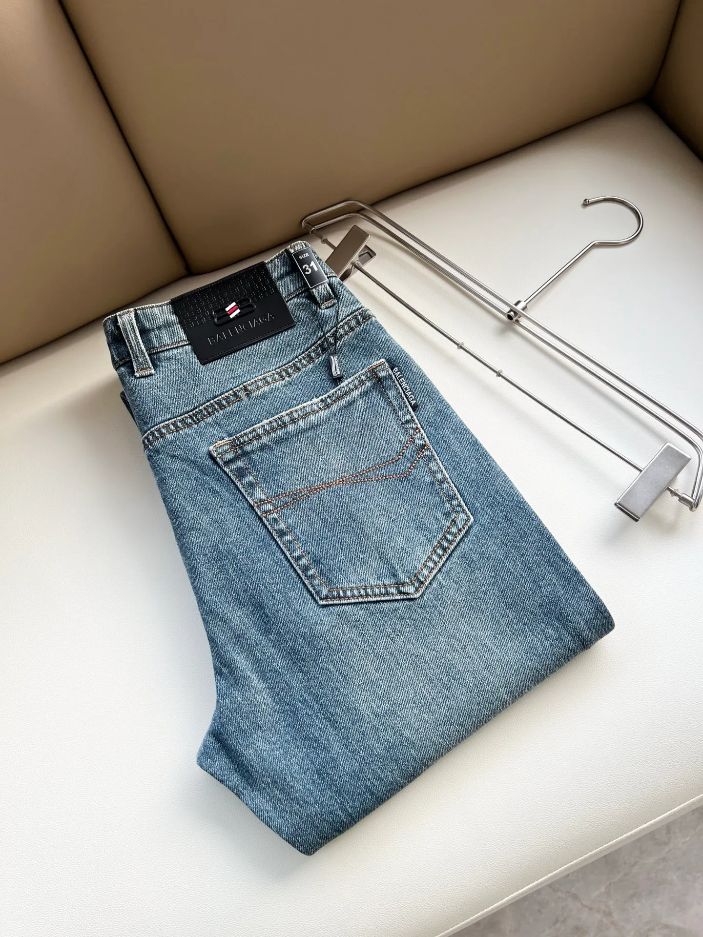 Джинсы Мужские Balenciaga 18446400