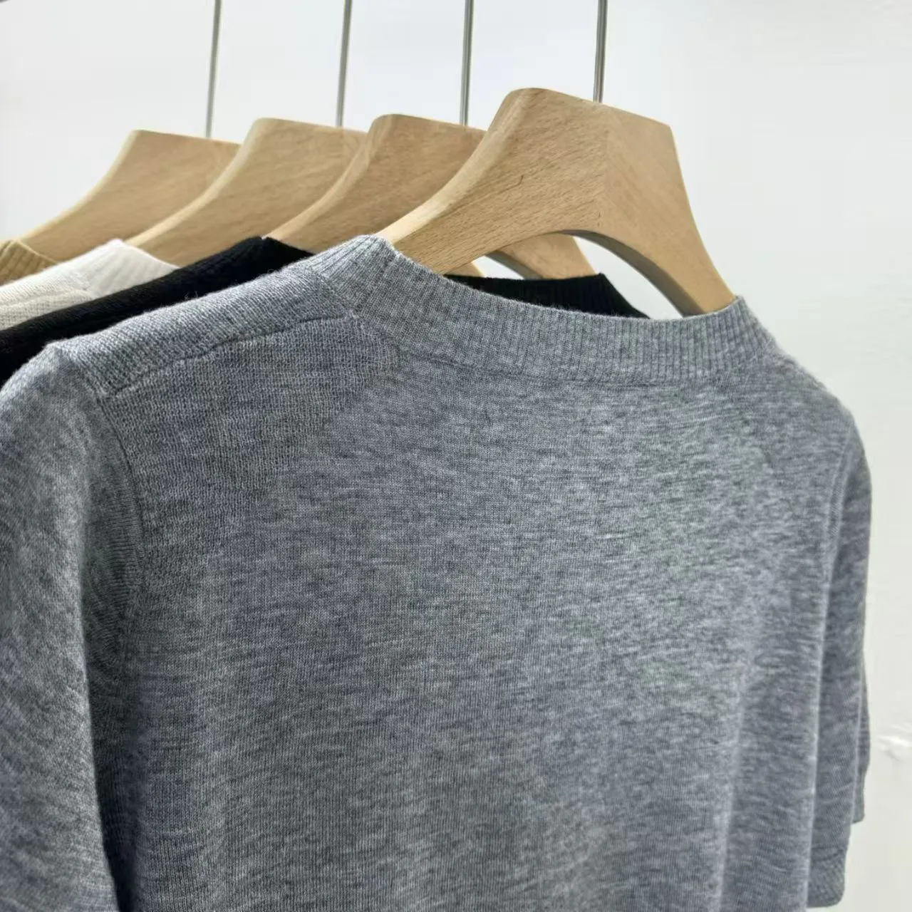 Джемперы И Свитеры Женские Chanel 12212844