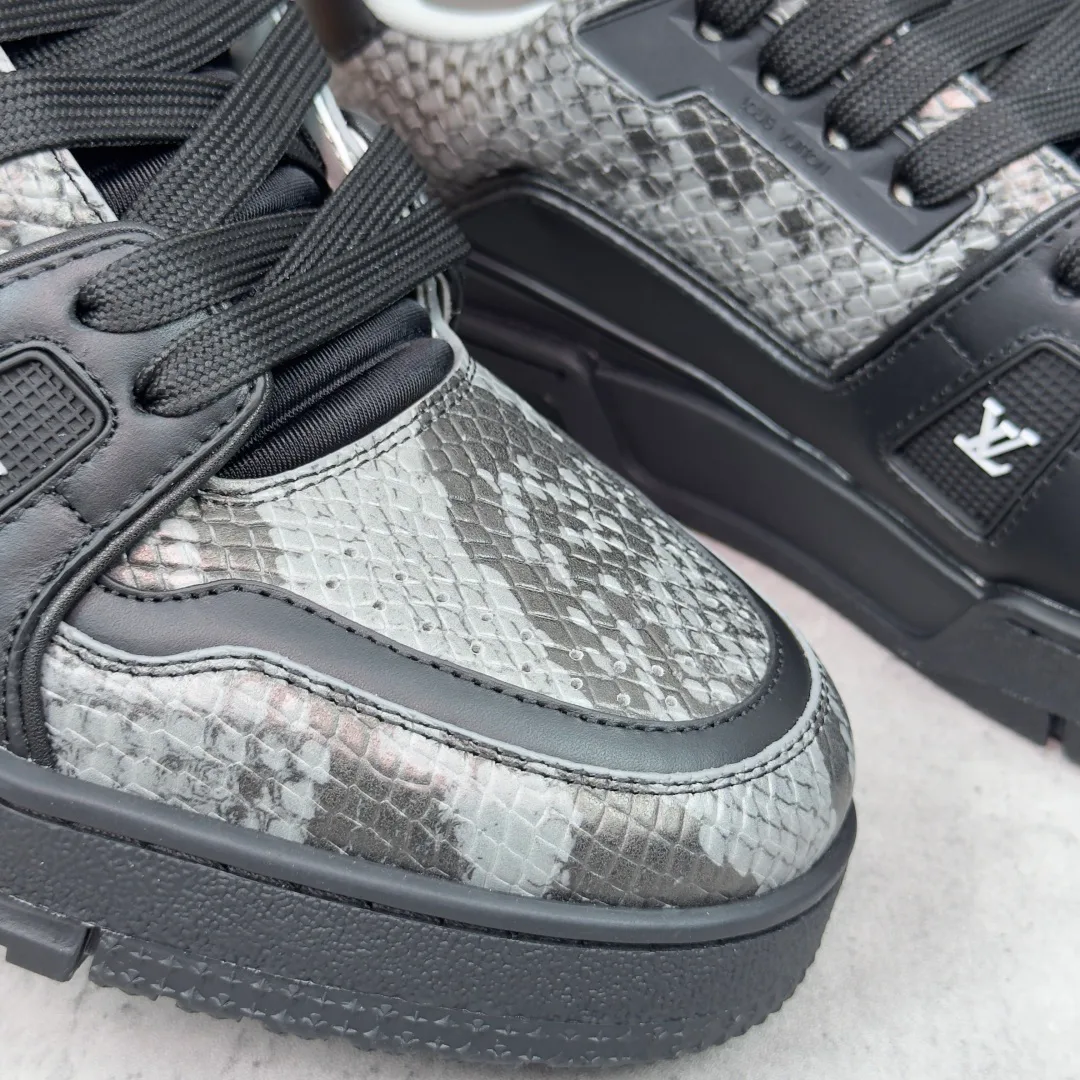 Кроссовки Мужские Louis Vuitton 1016356