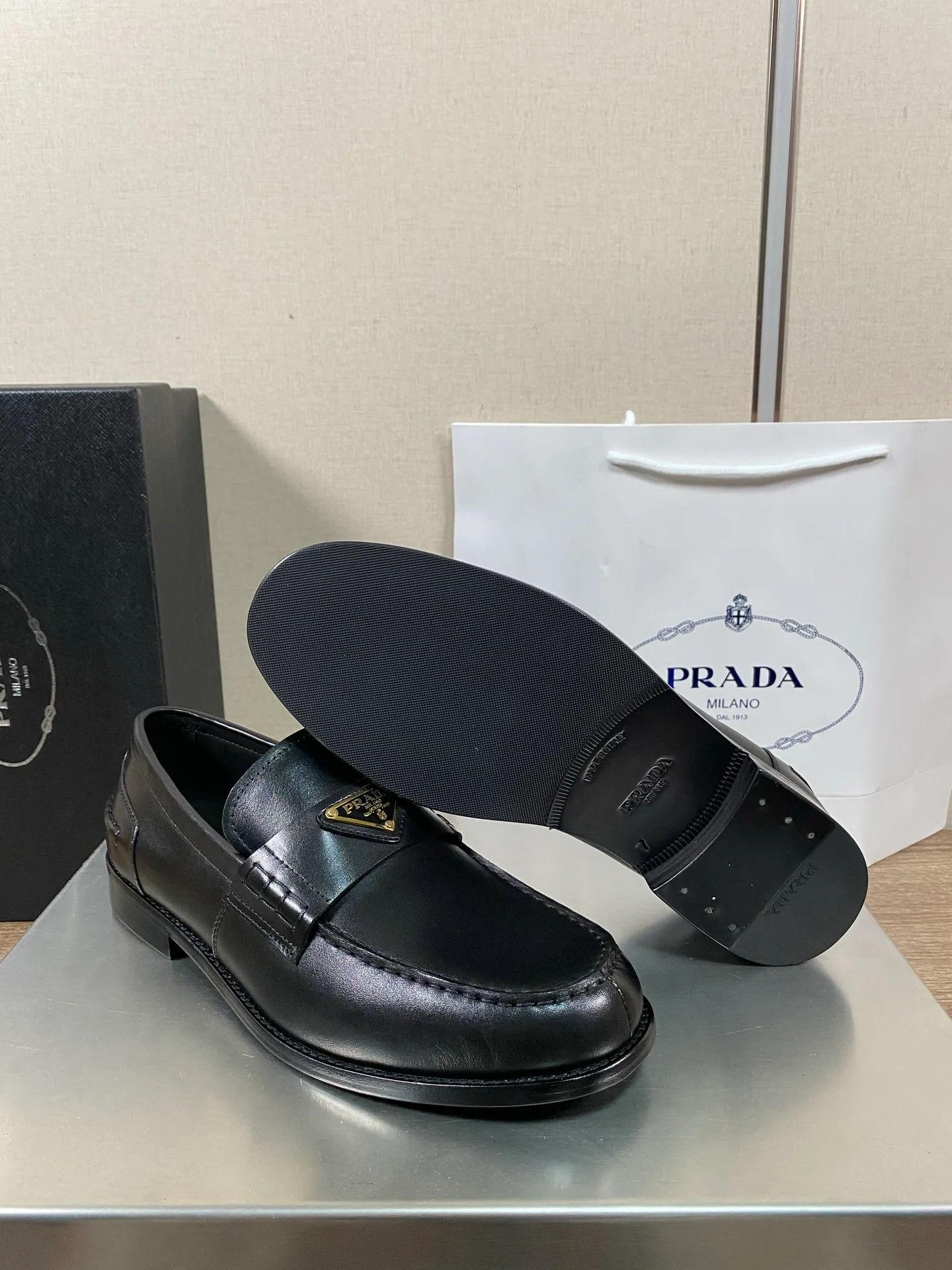 Лоферы И Туфли Мужские Prada 19656192