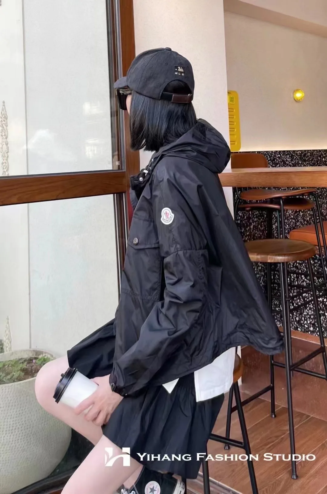 Куртки Женские Moncler Куртки Женские Moncler