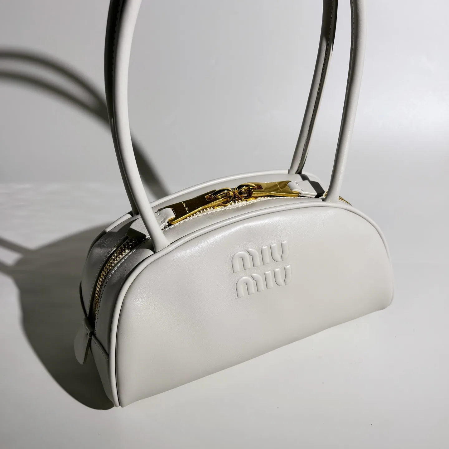 Классические Сумки Женские Miu Miu 10105237