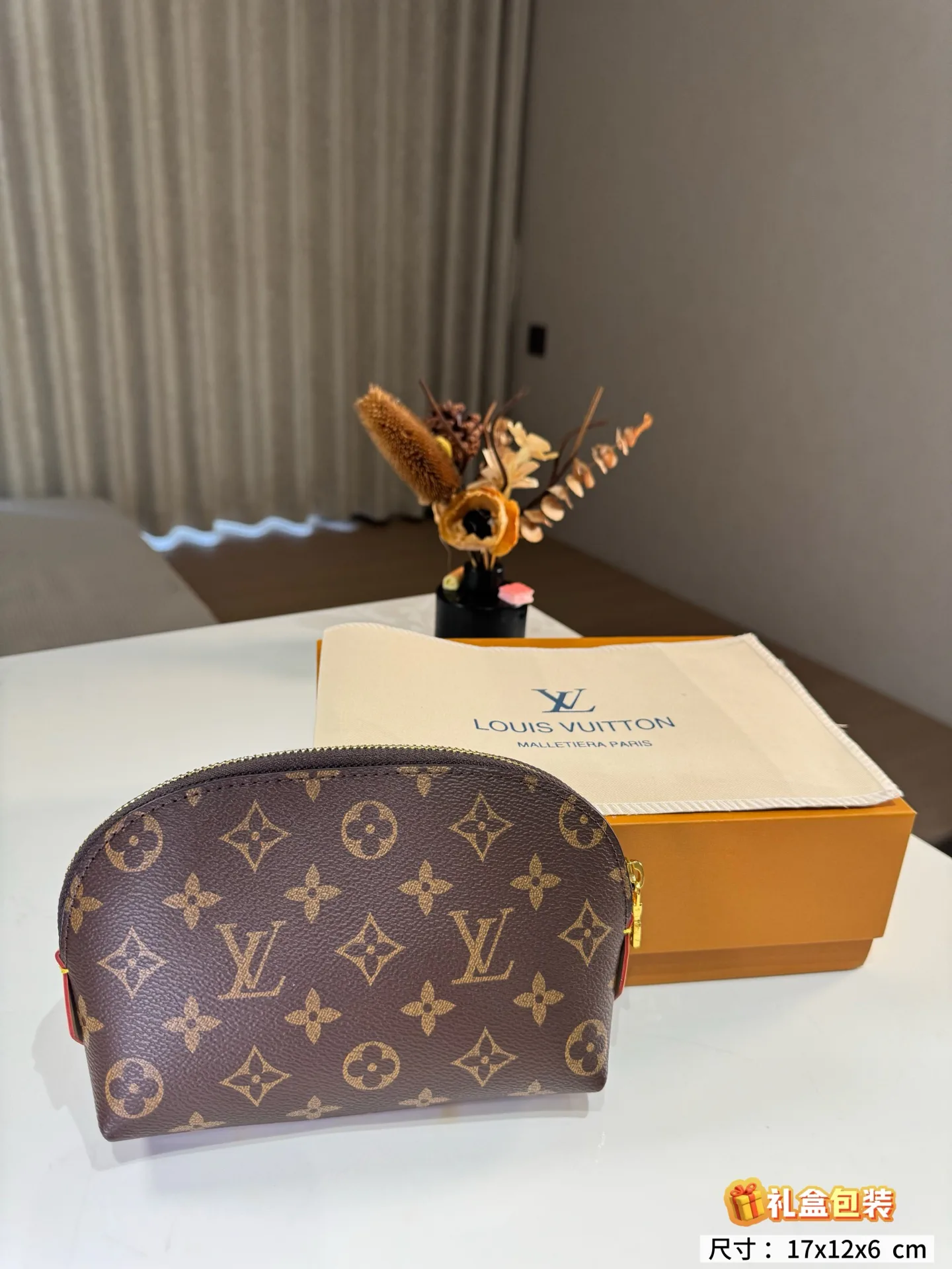 Клатчи Женские Louis Vuitton 18013766