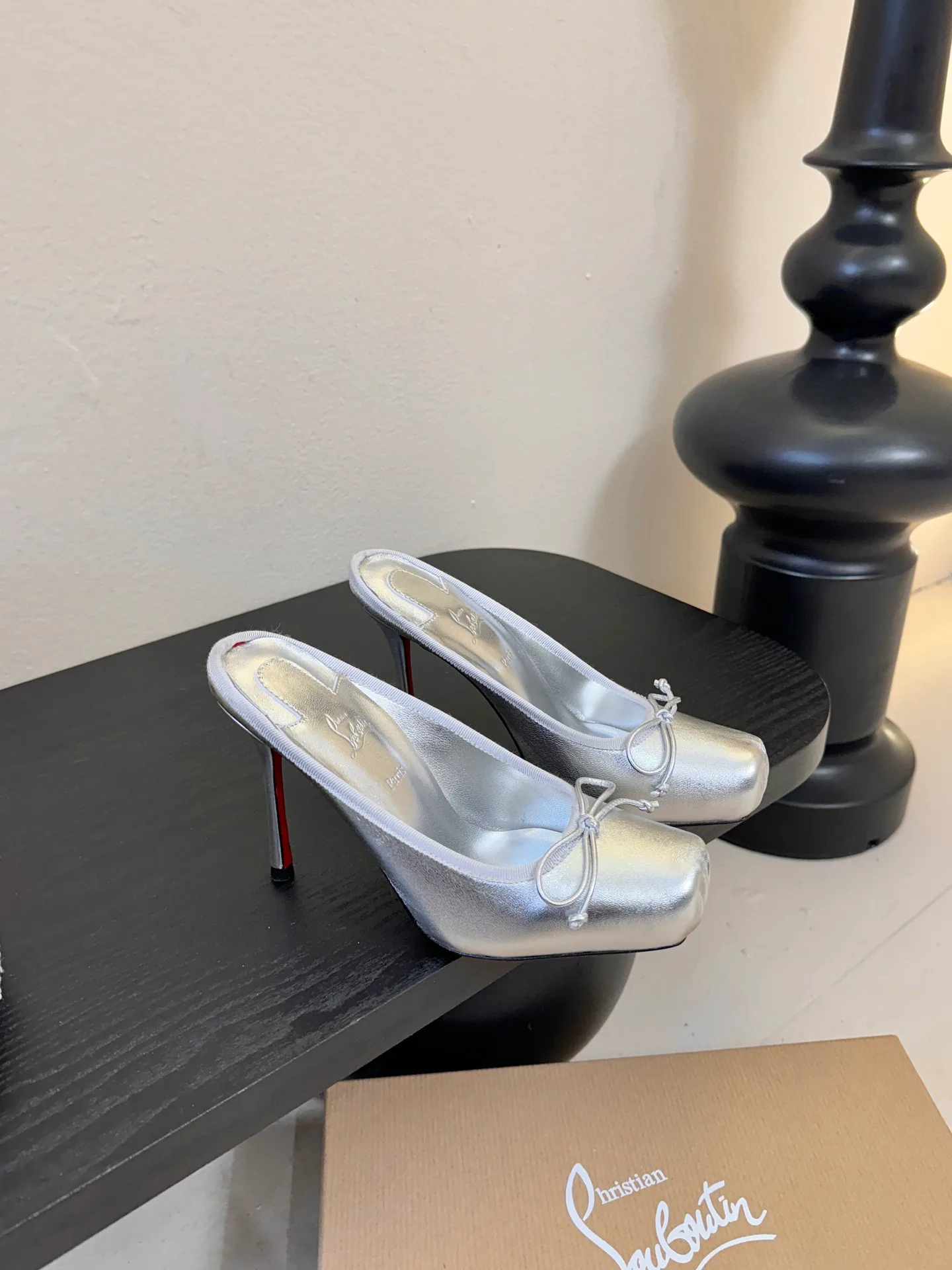 Туфли Женские Christian Louboutin 3495972