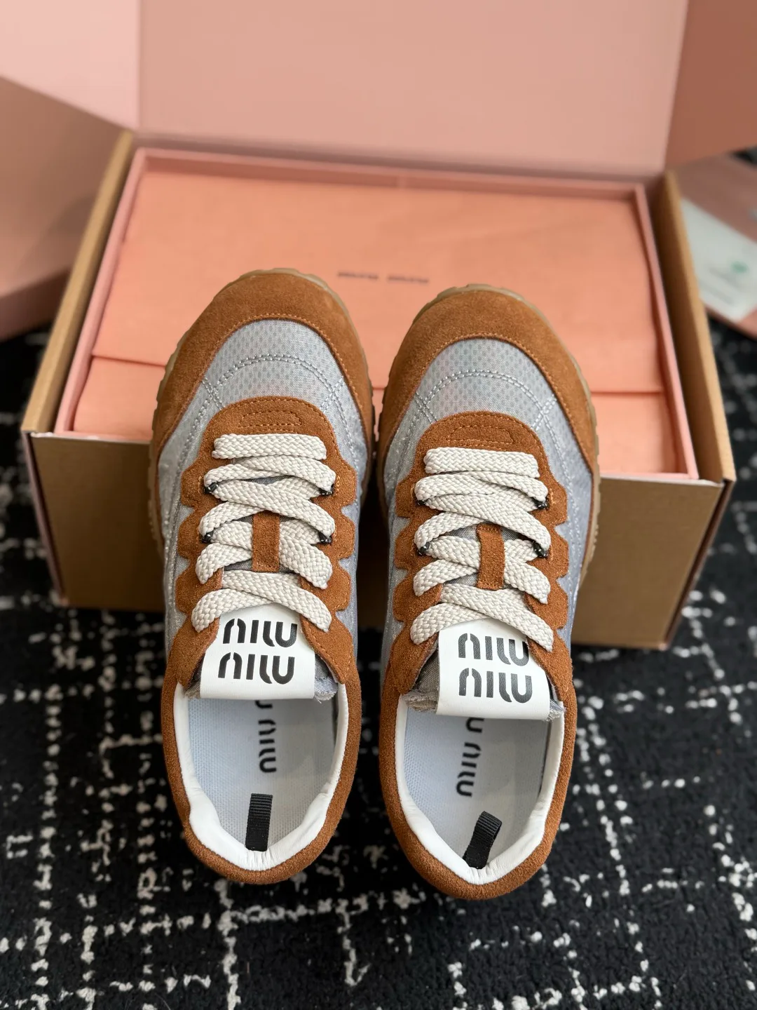 Кроссовки Женские Miu Miu 17804442