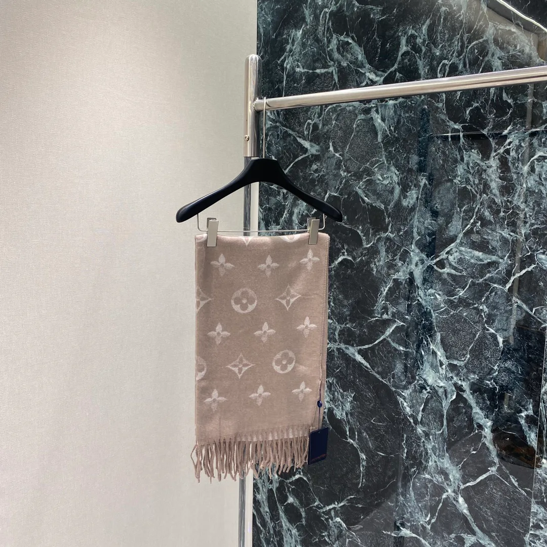 Шарфы Louis Vuitton 656525