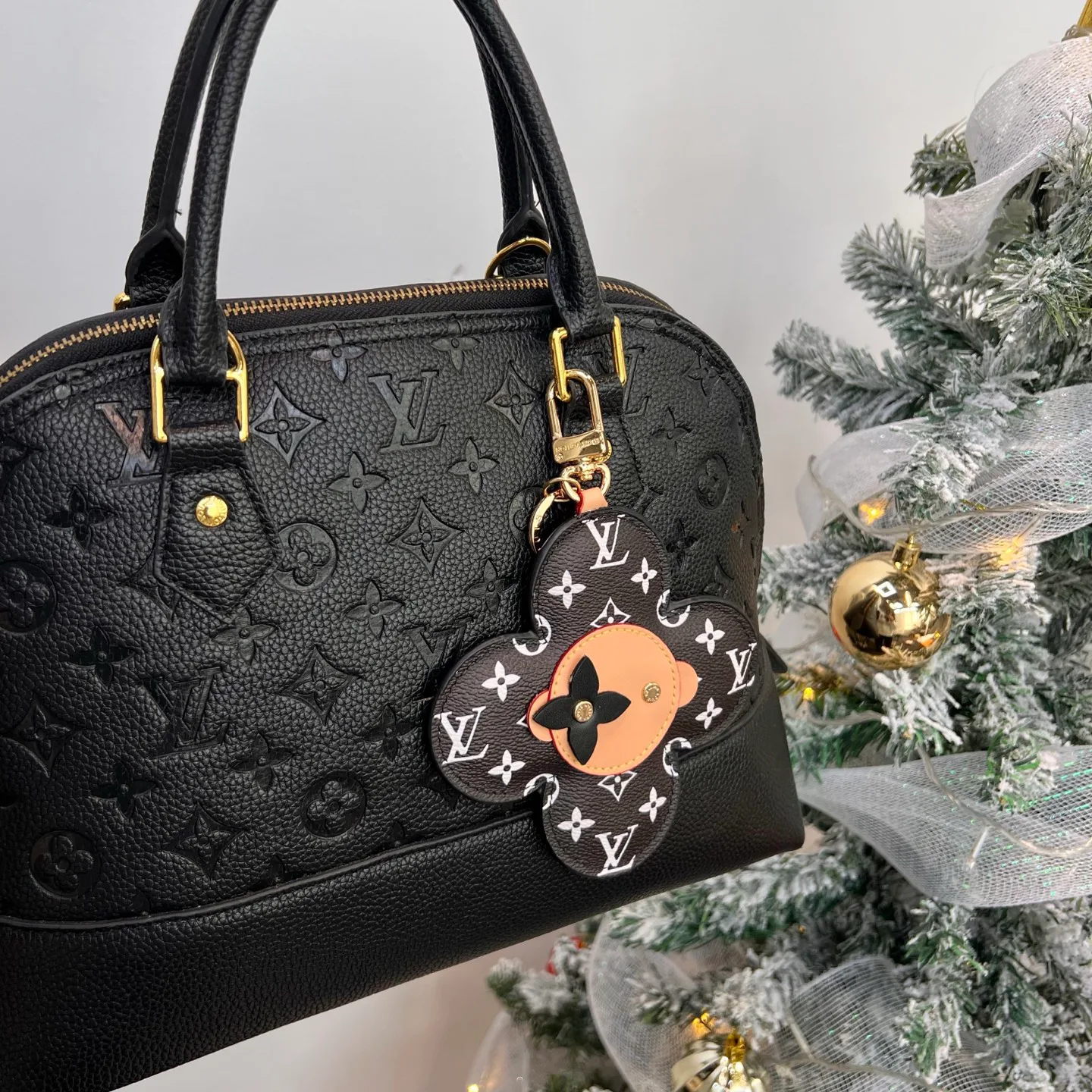 Ключницы Louis Vuitton 1256236