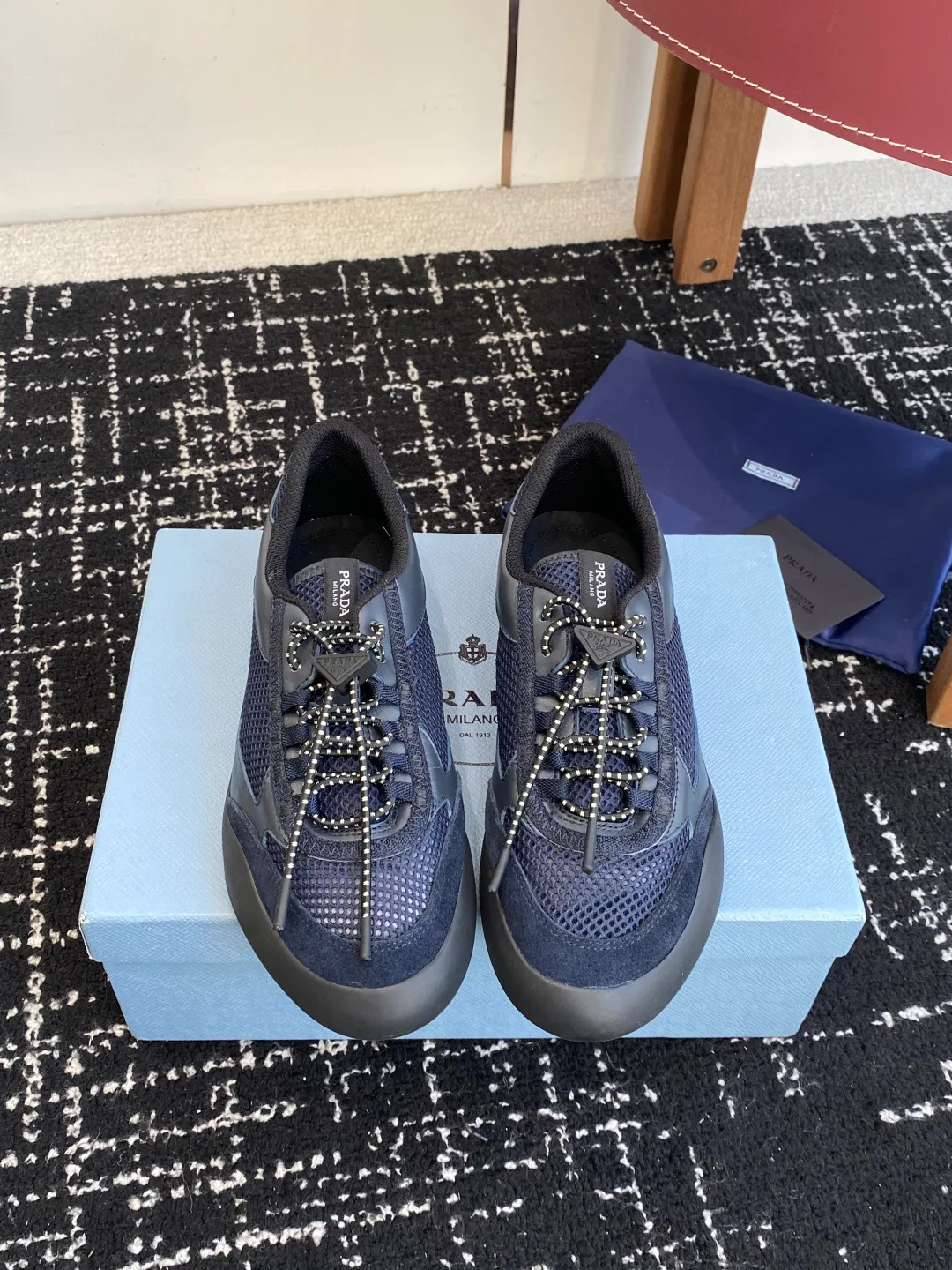 Кроссовки Женские Prada 11540546